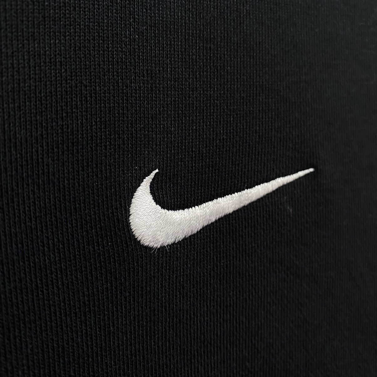 Nike Vintage Nike Small Swoosh Sweatshirt Black Embroidered Logo Size US S / EU 44-46 / 1 - 6 Thumbnail