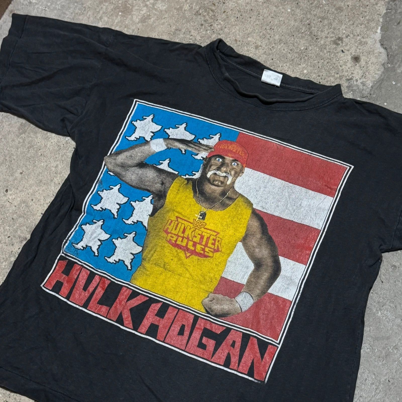 Vintage Vintage Hulk Hogan t-shirt Size US XL / EU 56 / 4 - 4 Thumbnail