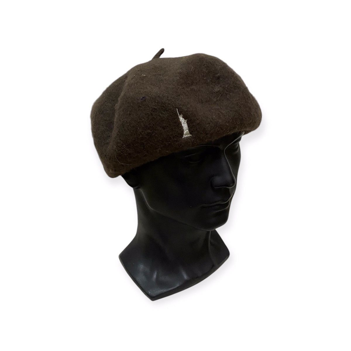 Designer × Vintage Vintage East Boy Small Logo Hat Size ONE SIZE - 1 Thumbnail