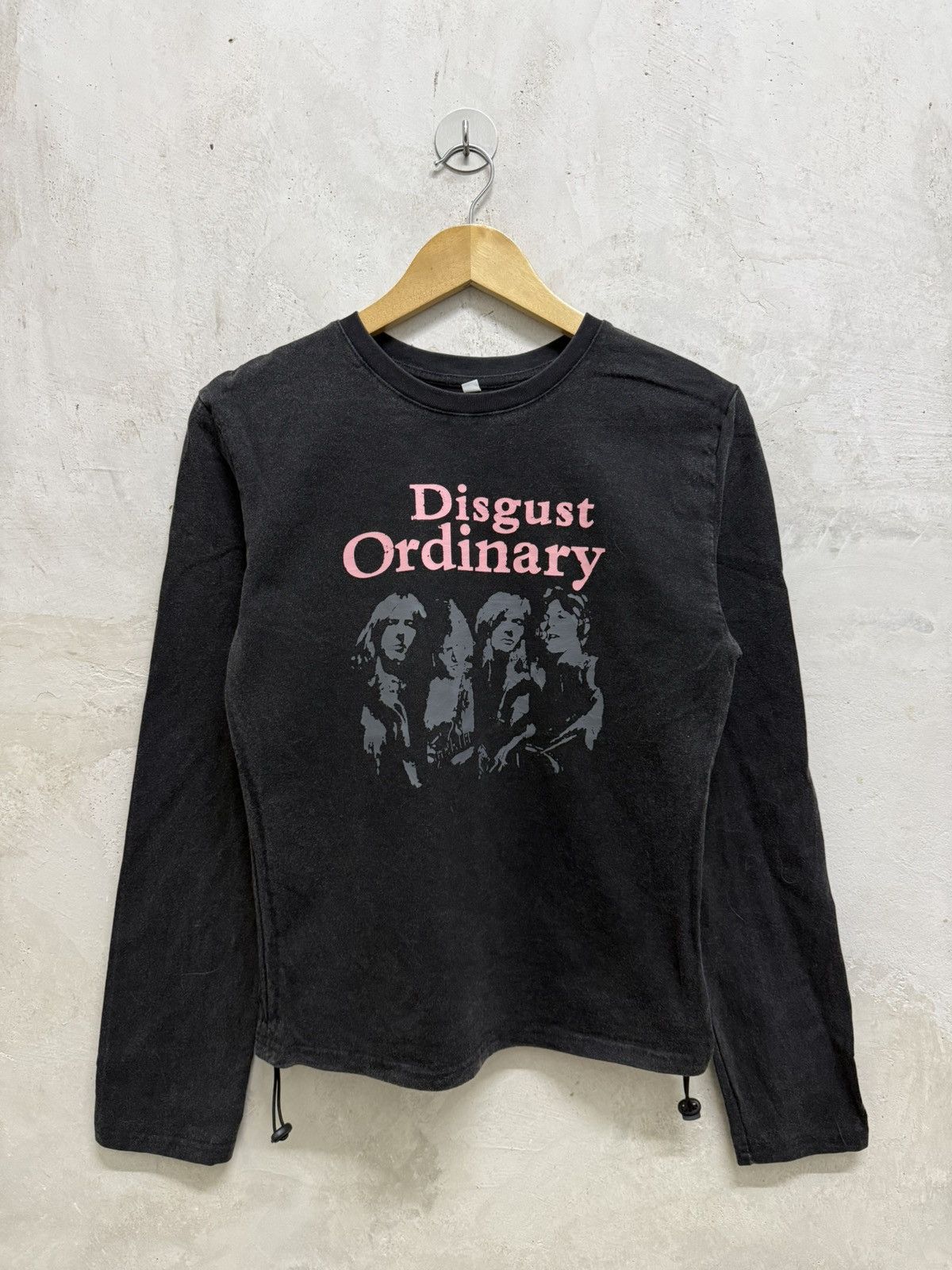 Hysteric Glamour Gothic Disgust Ordinary Hysteric Glamour Styled Cropped Tees Size XS / US 0-2 / IT 36-38 - 1 Thumbnail