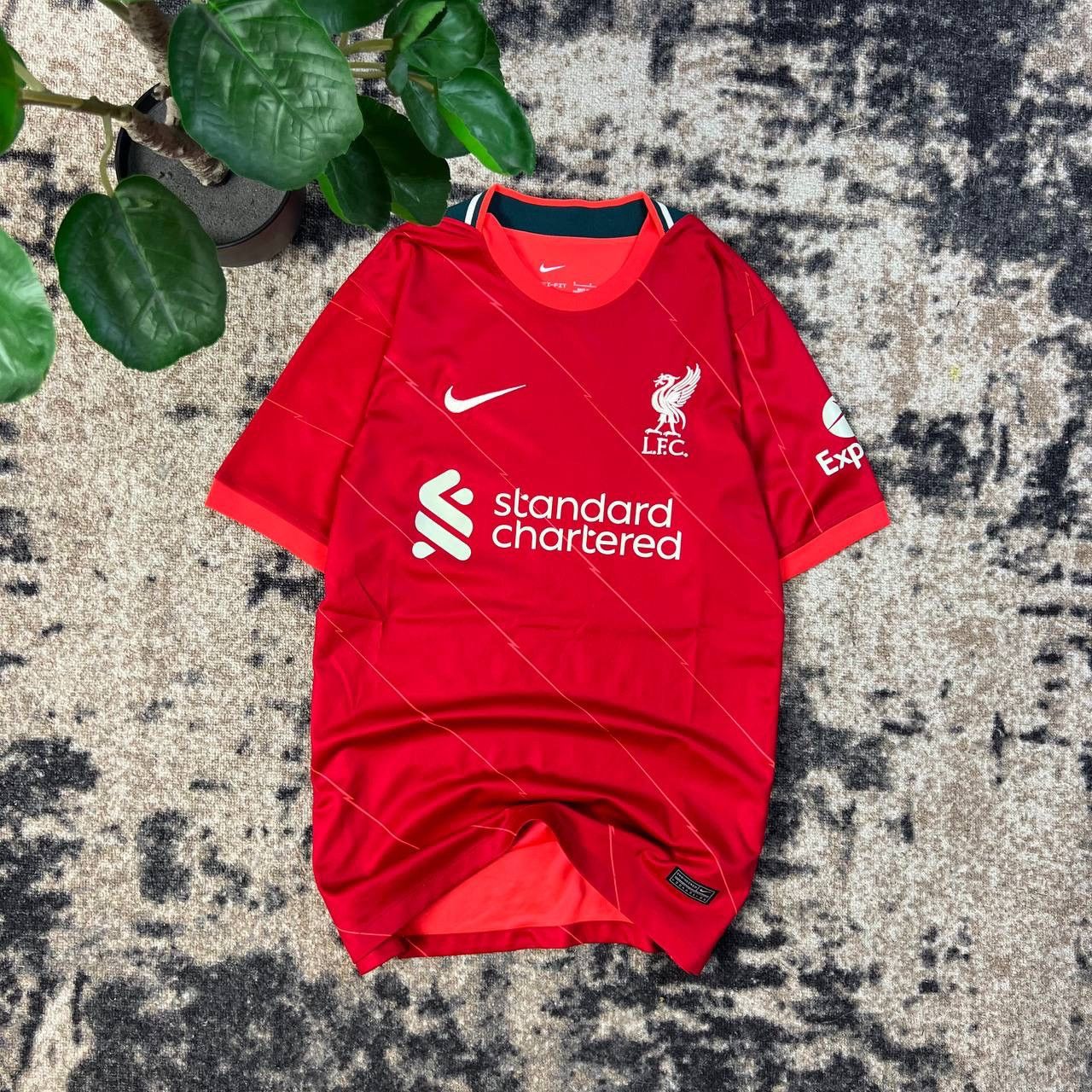 Nike Nike Liverpool Vintage Home Soccer Jersey Size US S / EU 44-46 / 1 - 1 Thumbnail