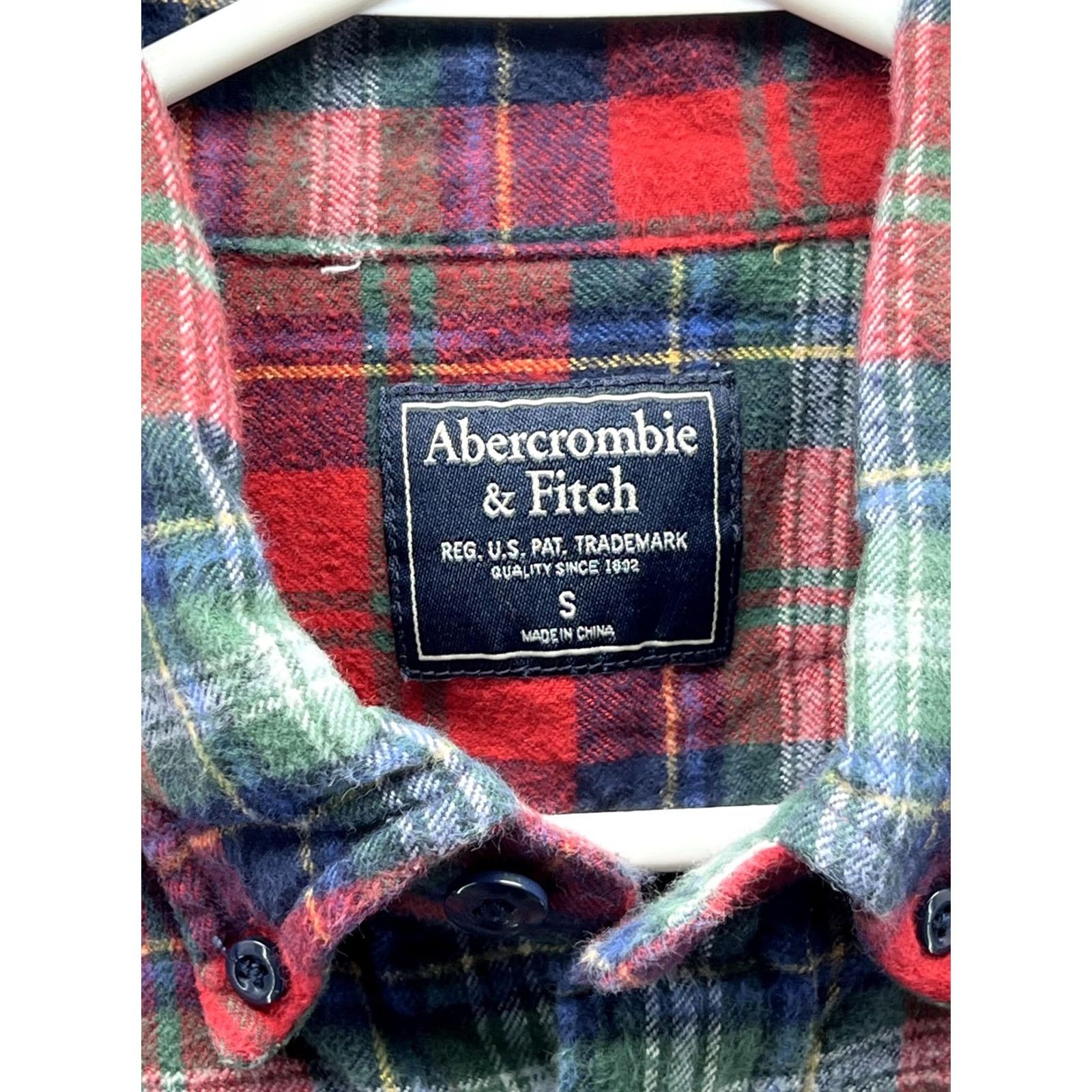 Abercrombie & Fitch Abercrombie & Fitch Shirt Mens Small Red Plaid Long Sleeve Flannel Button Up Size US S / EU 44-46 / 1 - 2 Thumbnail
