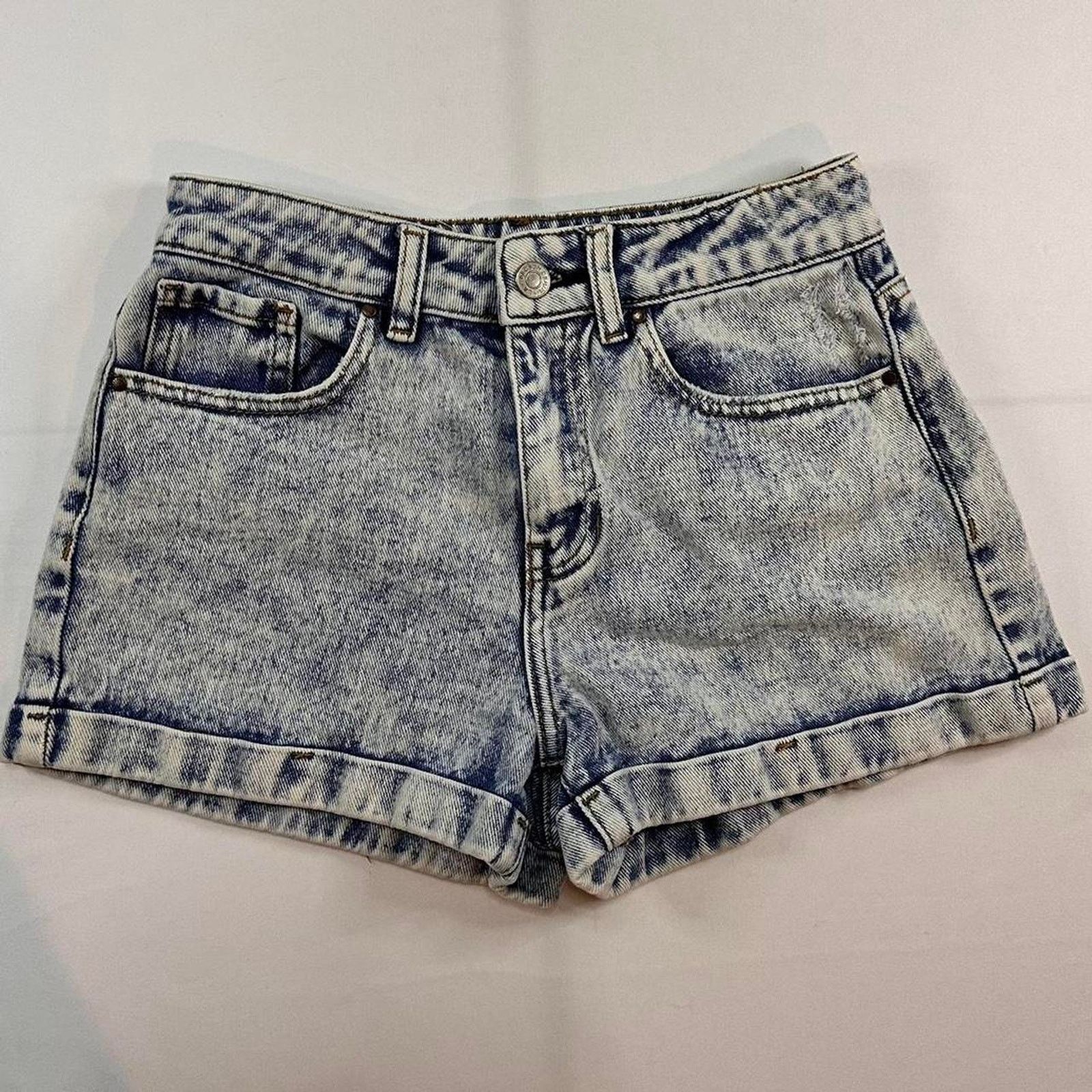 Pacsun Pacsun Mom Short Size 23 Mid Rise Measurements Included Size 23" - 1 Thumbnail