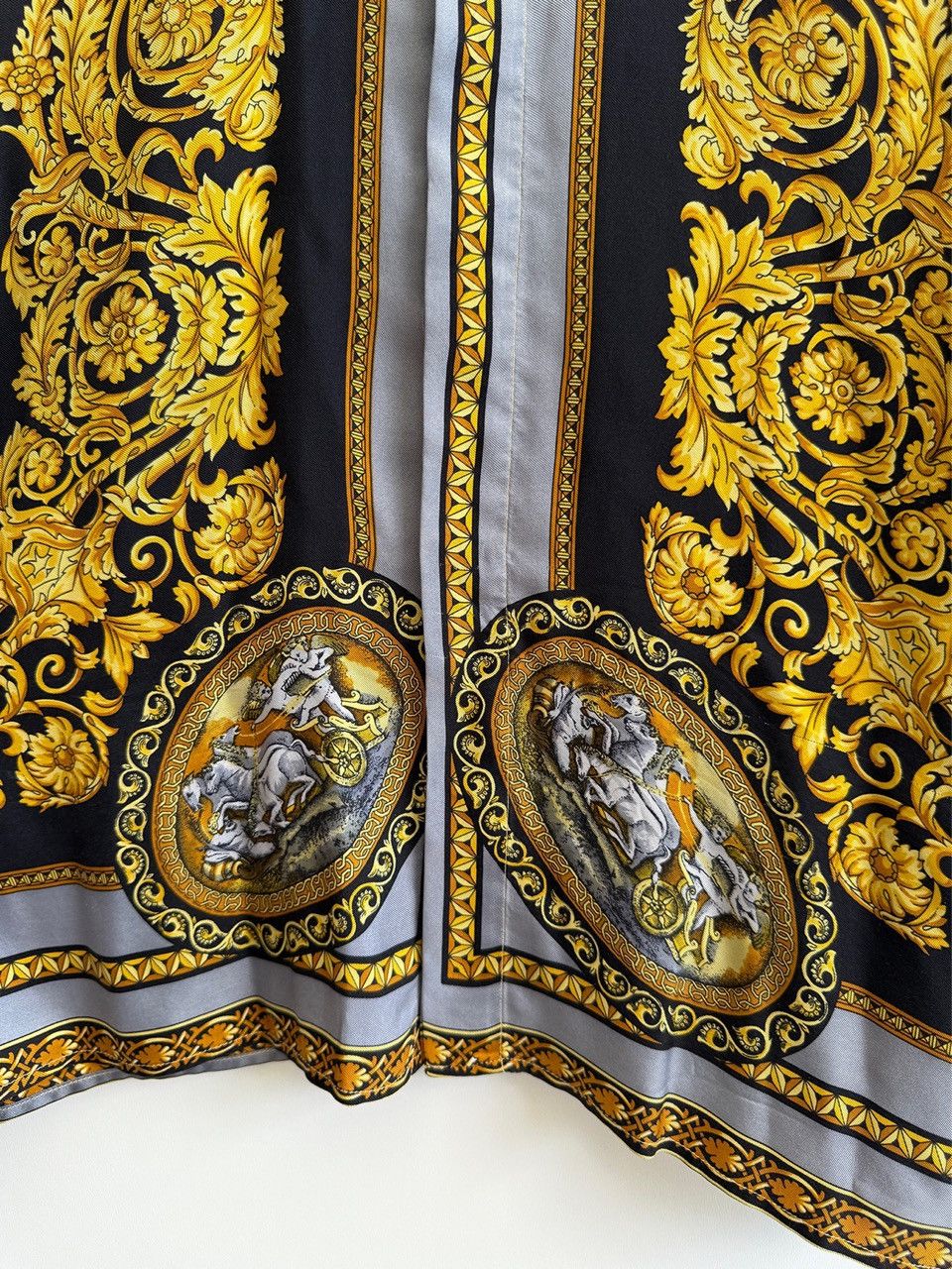Versace V2 by Gianni Versace – Baroque Men Long Sleeve Silk Shirt Size 42L - 2 Thumbnail