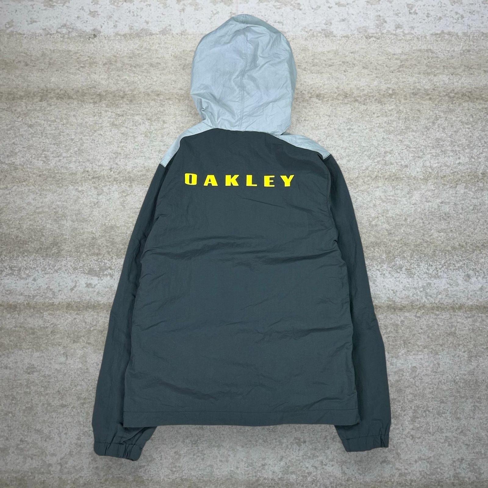 Oakley Vintage Y2K Oakley Windbreaker Jacket Mens S Grey Yellow Size US S / EU 44-46 / 1 - 3 Thumbnail