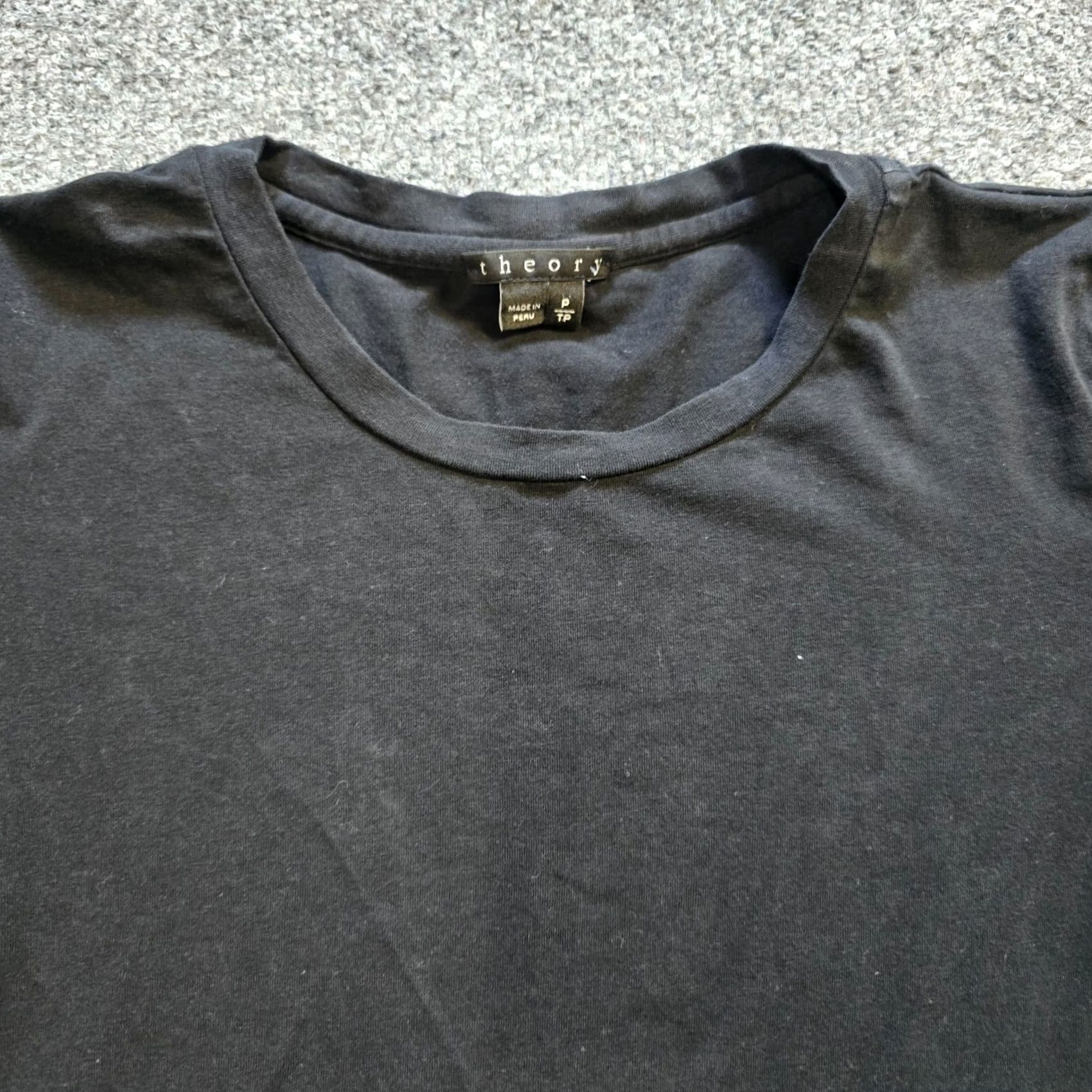 Theory Theory Top Womens Size P Black Vegan Leather Sleeve Crew Neck Capsule Basic Shirt Size S / US 4 / IT 40 - 2 Thumbnail