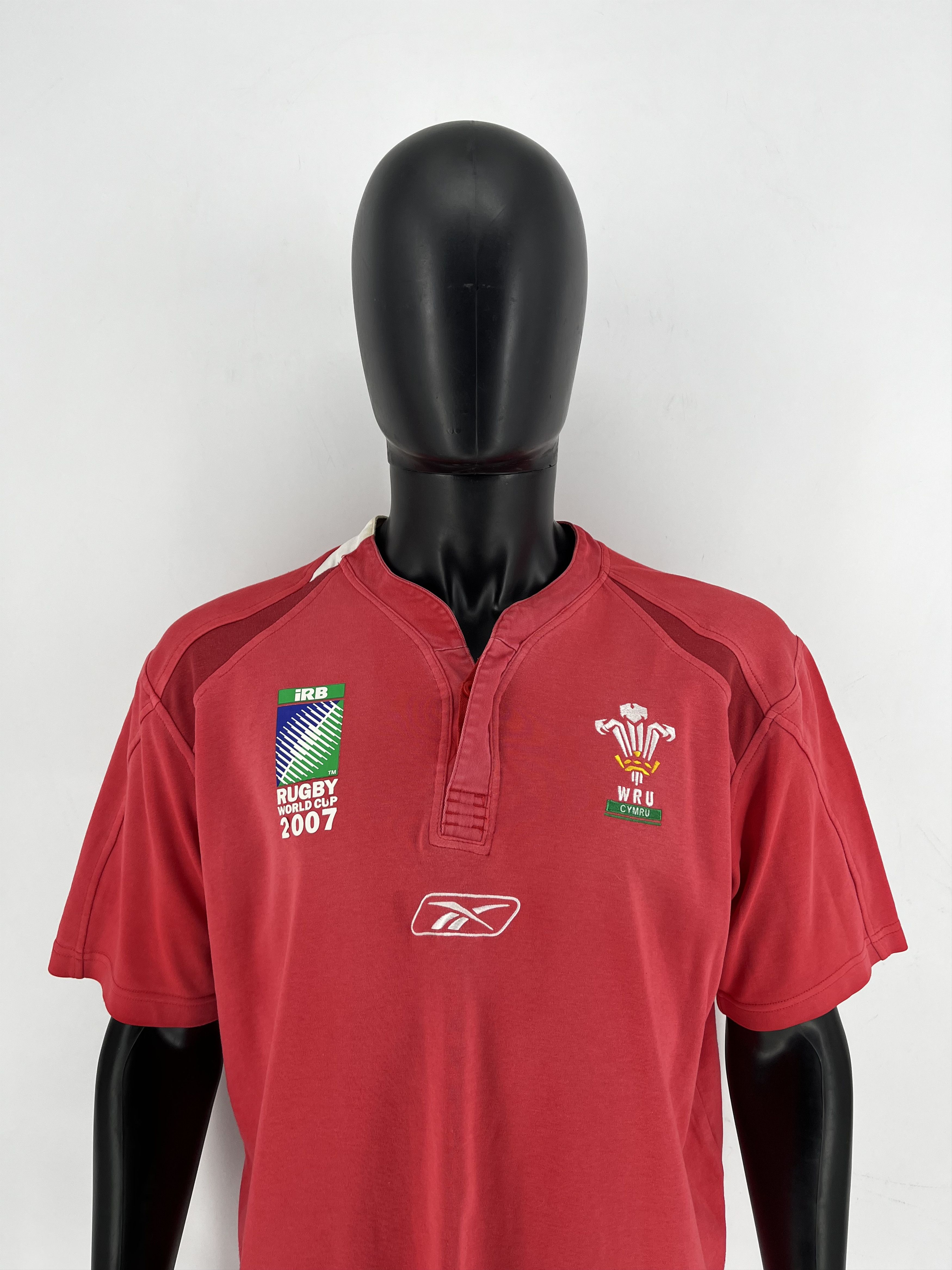 Reebok Vintage Wales Rugby Jersey Size L Reebok 2007 Size US L / EU 52-54 / 3 - 1 Thumbnail