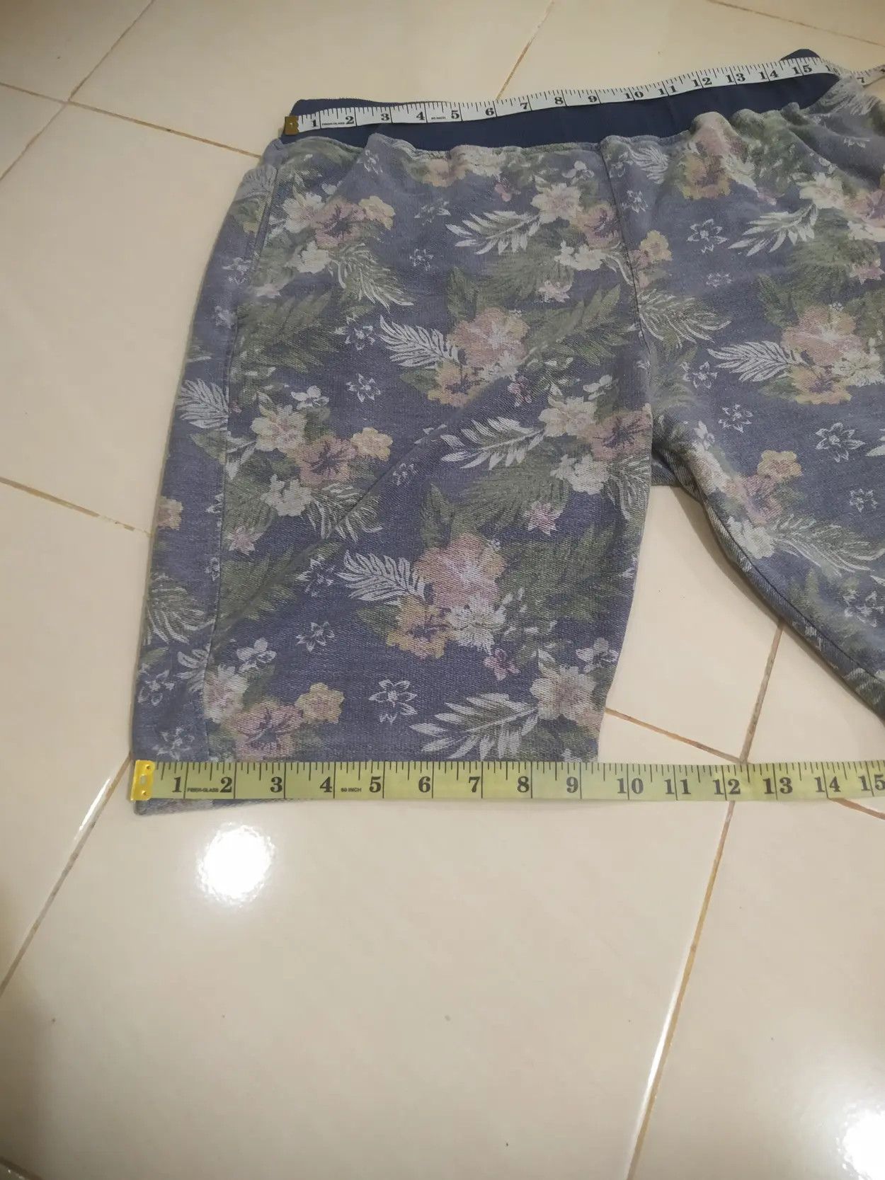 Japanese Brand Power to the people short pants floral Graphic Size US 32 / EU 48 - 7 Thumbnail