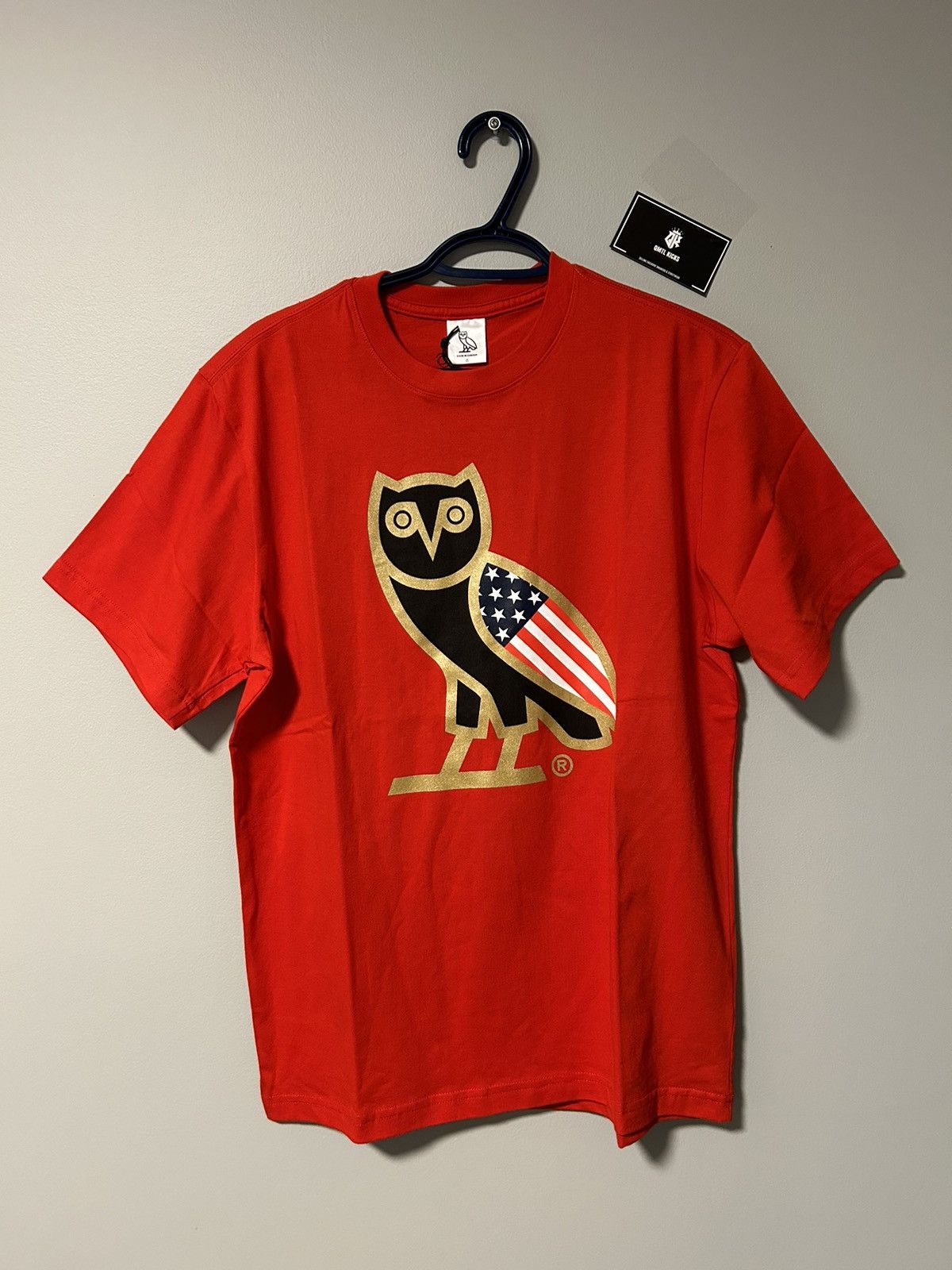 Image of Octobers Very Own Ovo Usa OG Owl T-Shirt Red Size Small, Men's