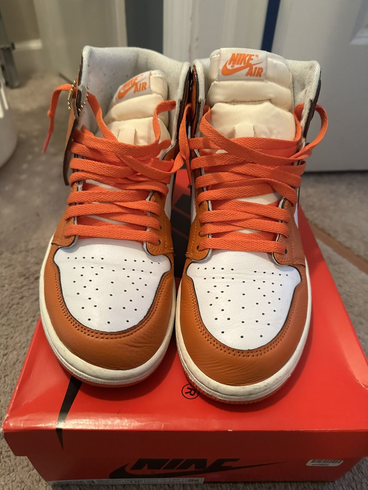 Jordan Brand Star fish Jordan 1 Size US 9 / EU 42 - 3 Thumbnail