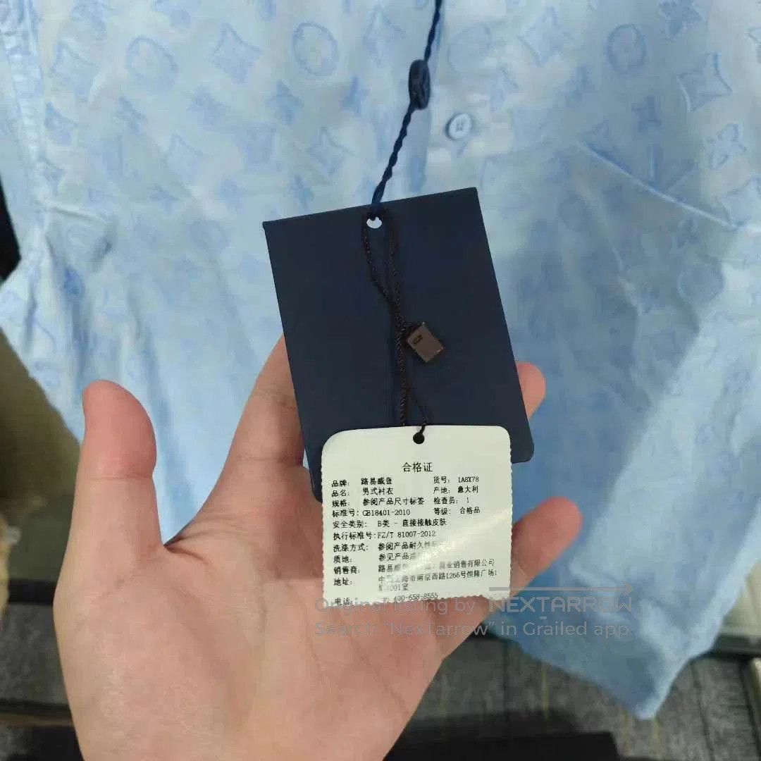 Louis Vuitton Blue Patterned Long-Sleeve Button-Up Shirt. Size US M / EU 48-50 / 2 - 5 Thumbnail