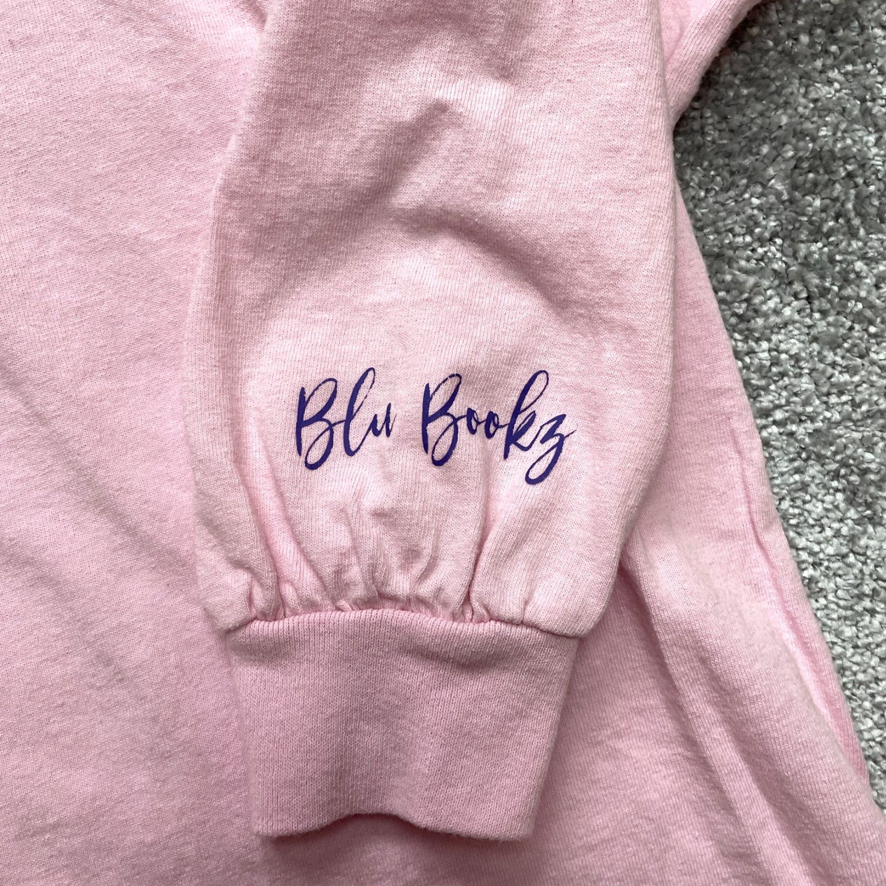 Gildan Gildan Ultra Cotton Shirt XL Pink Long Sleeve Crew Blu Booky Stay Wild Unisex Adults T-Shirt Vintage No Size US XL / EU 56 / 4 - 3 Thumbnail