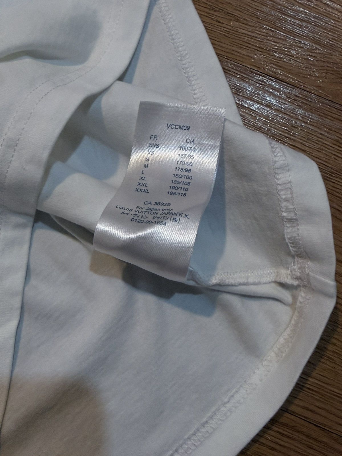 Louis Vuitton LV tee Size US M / EU 48-50 / 2 - 5 Thumbnail