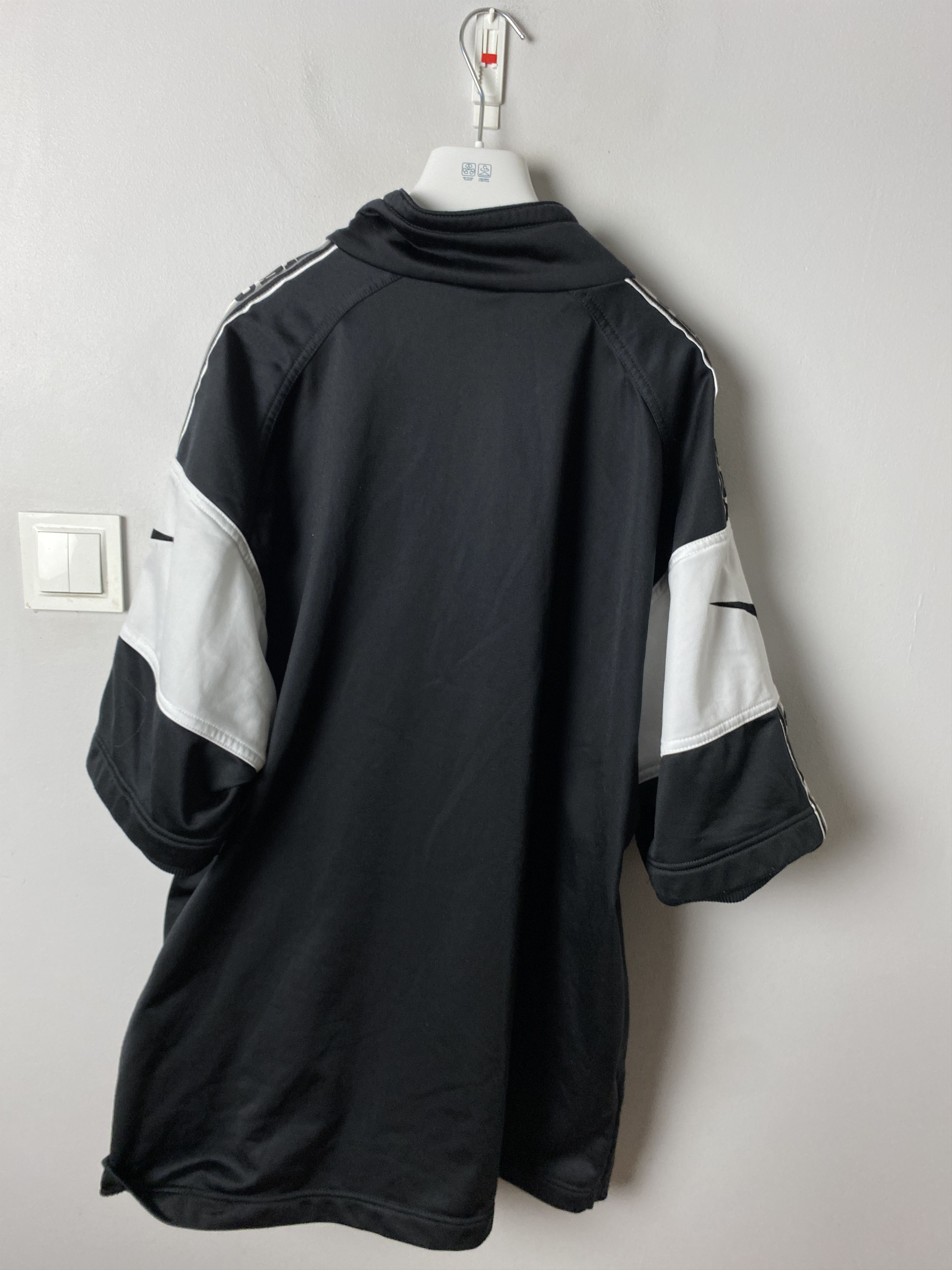 Vintage Nike big logo swoosh 90s vintage short sleeve hoodie Size US XL / EU 56 / 4 - 7 Thumbnail