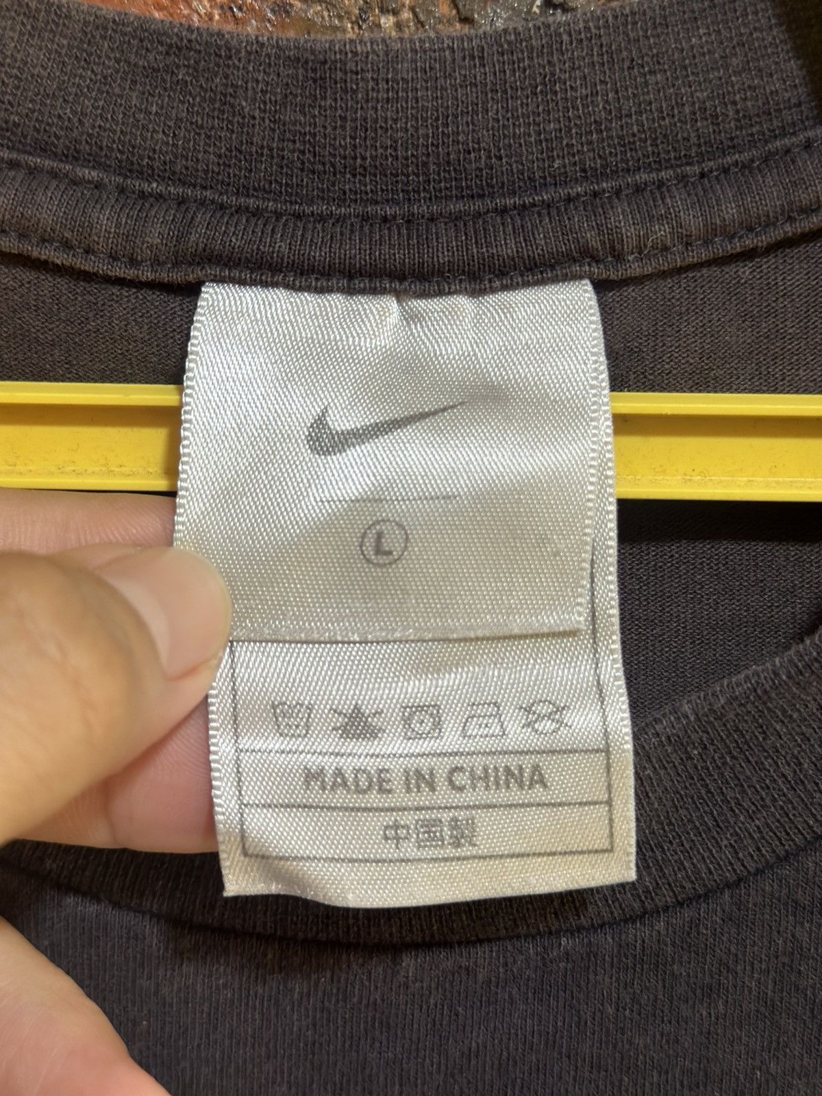 Nike Vintage Nike Kitchen Check Faded Tee Size US L / EU 52-54 / 3 - 3 Thumbnail