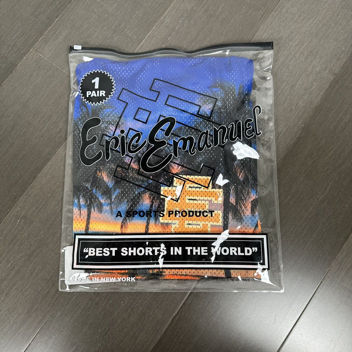 Eric Emanuel EE Basic Short Miami Palm Trees and the Sunset SIZE Large Size US 34 / EU 50 - 7 Thumbnail