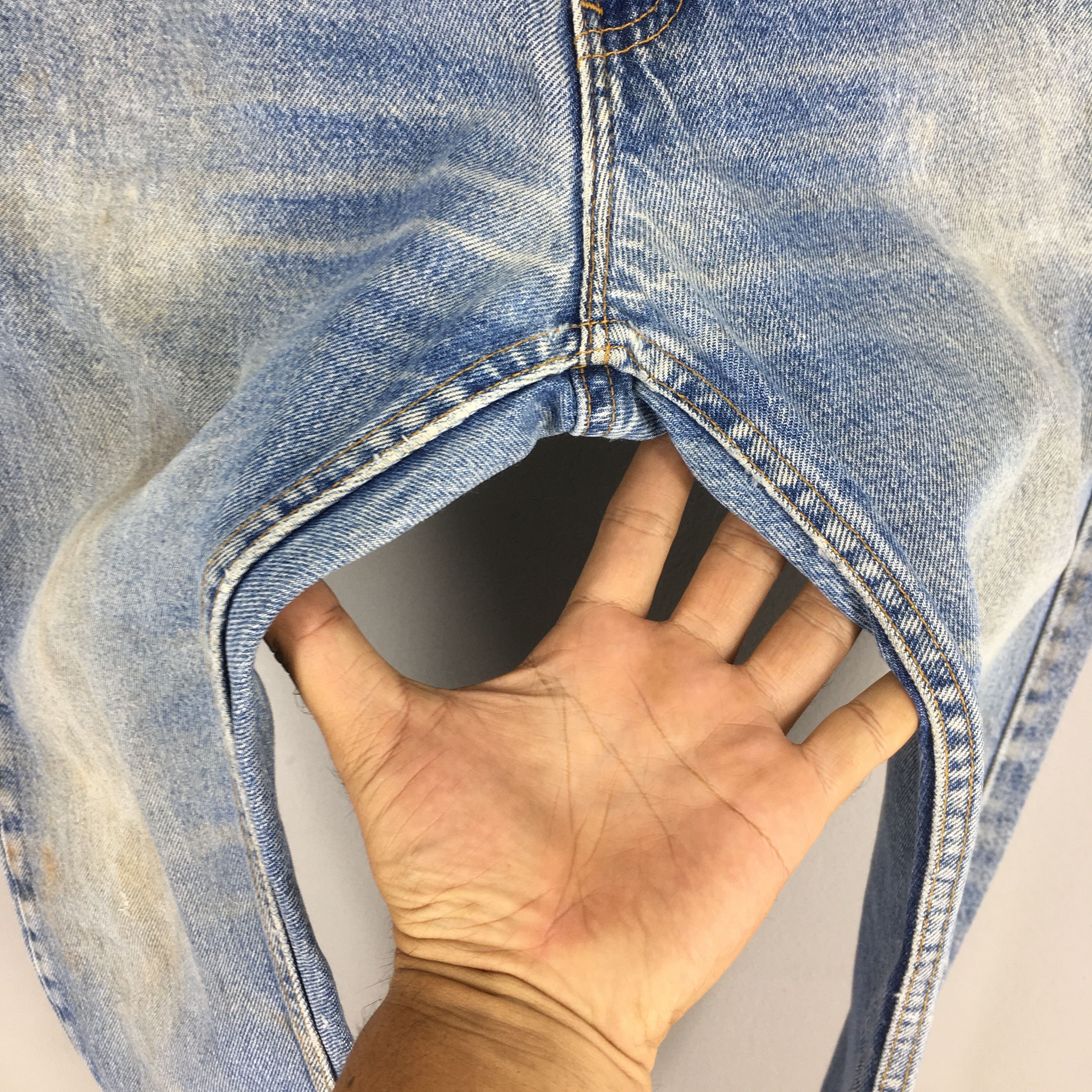 Levi's Size 32x31 Vintage 90s Levi's 505 Light Wash Jeans S397 Size US 32 / EU 48 - 5 Thumbnail