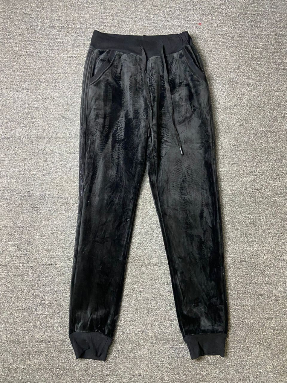 Japanese Brand × Vintage Japanese Brand Velvet Jogger Pants (124) Size US 26 / EU 42 - 1 Thumbnail