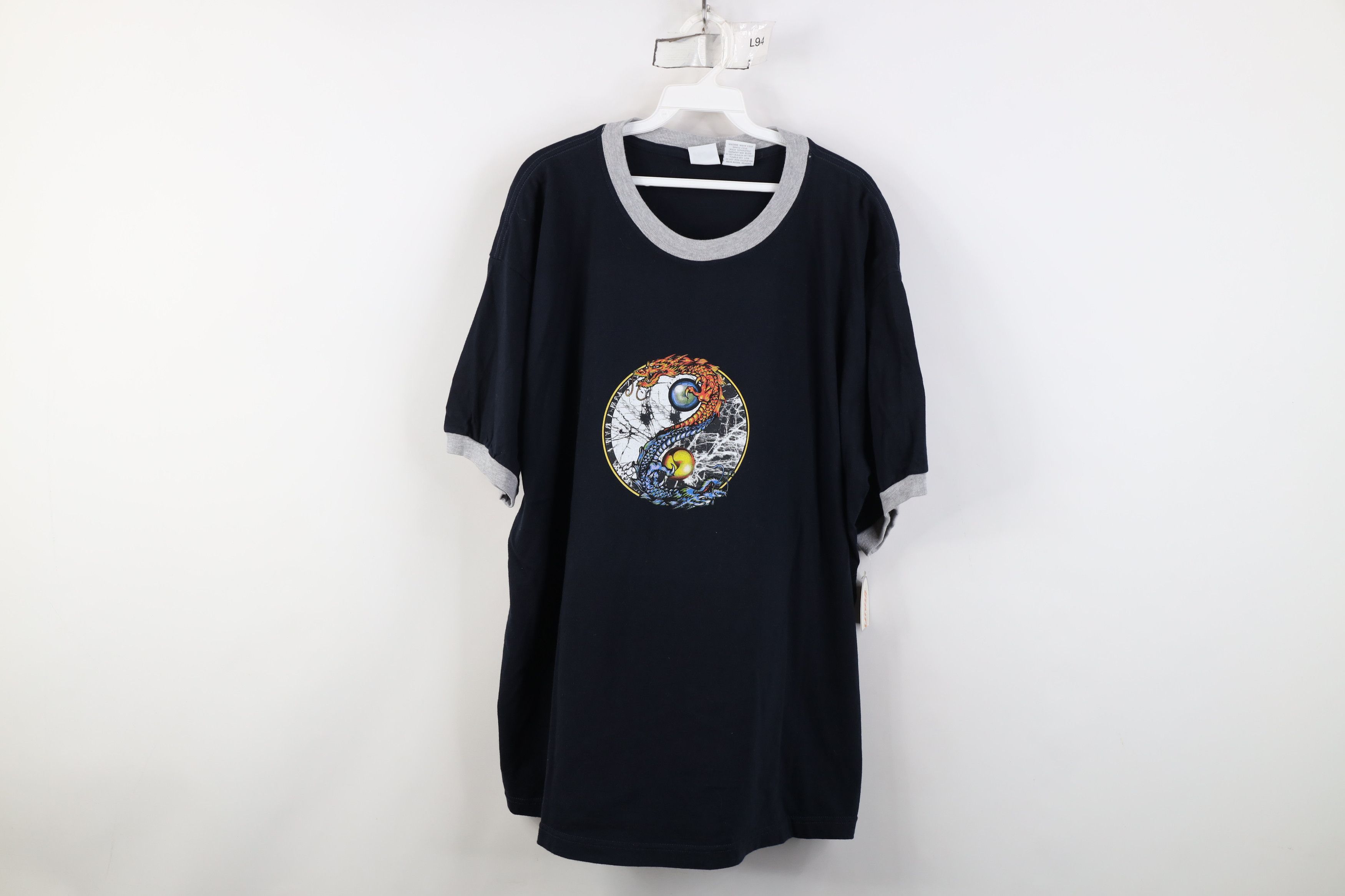 Vintage Deadstock Vintage Y2K Streetwear Yin Yang Dragon T-Shirt Size US XL / EU 56 / 4 - 1 Thumbnail