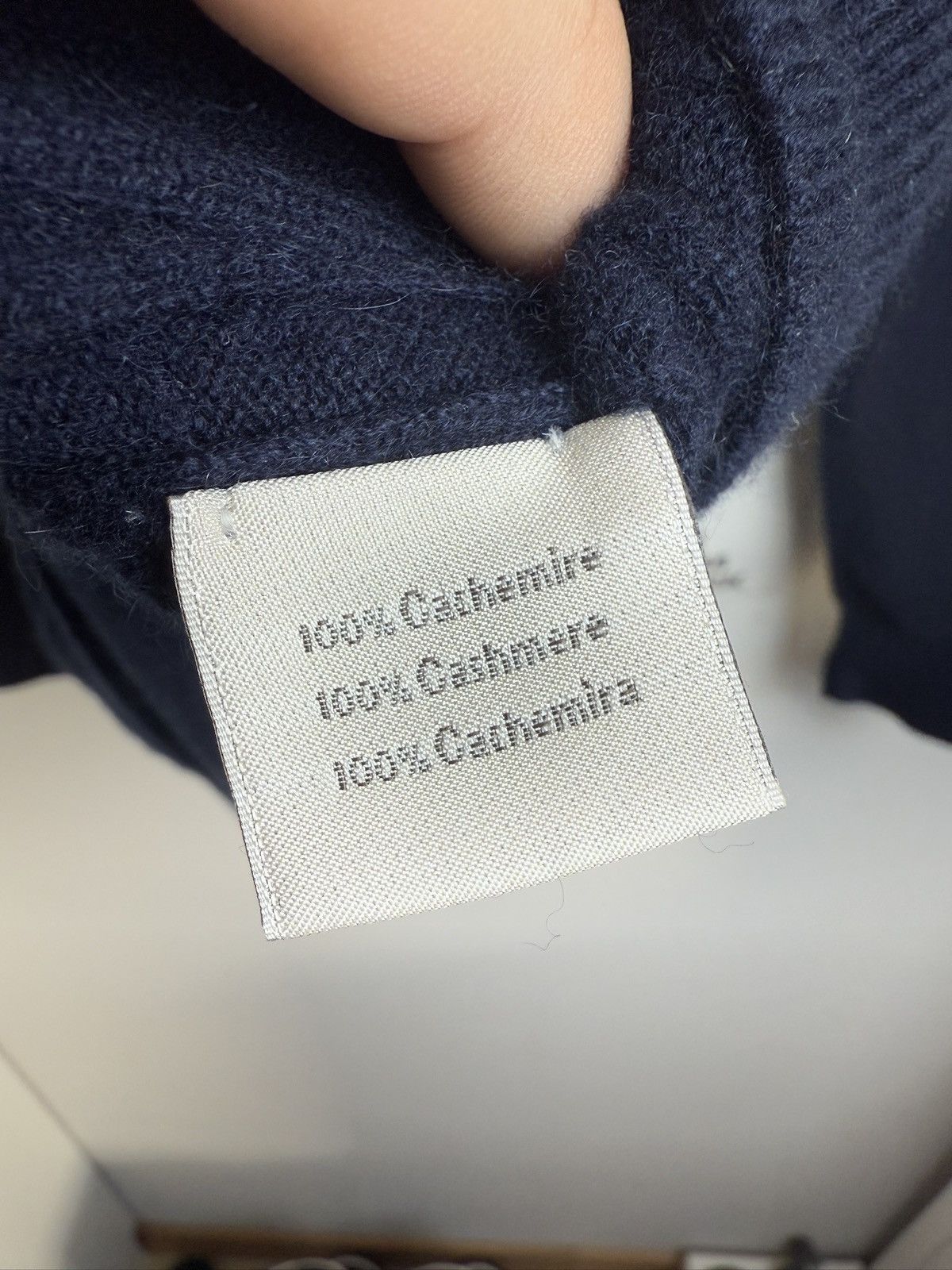 Designer × Hermes Hermes v-neck cashmere sweater XL old money luxury designer Size US XL / EU 56 / 4 - 5 Thumbnail