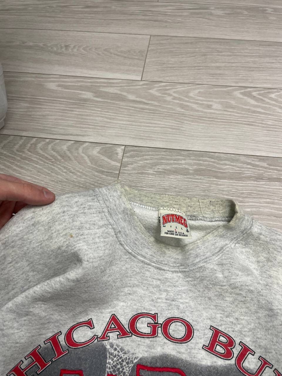NBA × Vintage Vintage Nutmeg Chicago Bulls NBA Sweatshirt Size US L / EU 52-54 / 3 - 3 Thumbnail