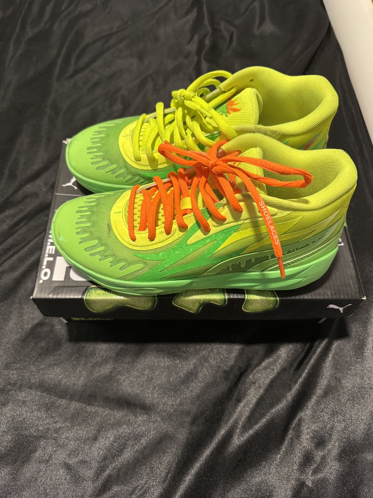 Puma Melo 2.0 SLIME RARE Size US 7 / EU 40 - 4 Thumbnail
