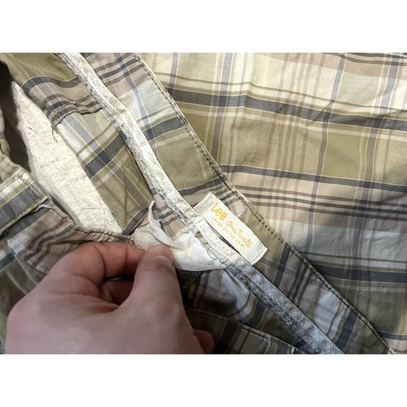 Lee LEE Women’s Golf Bermuda Shorts Plaid Gray Brown - 14 - Multicolor - Flat Front - High Rise - Pockets - Stretch - Cotton/Spandex - Machine Washable Size 36" / US 14 / IT 50 - 6 Thumbnail