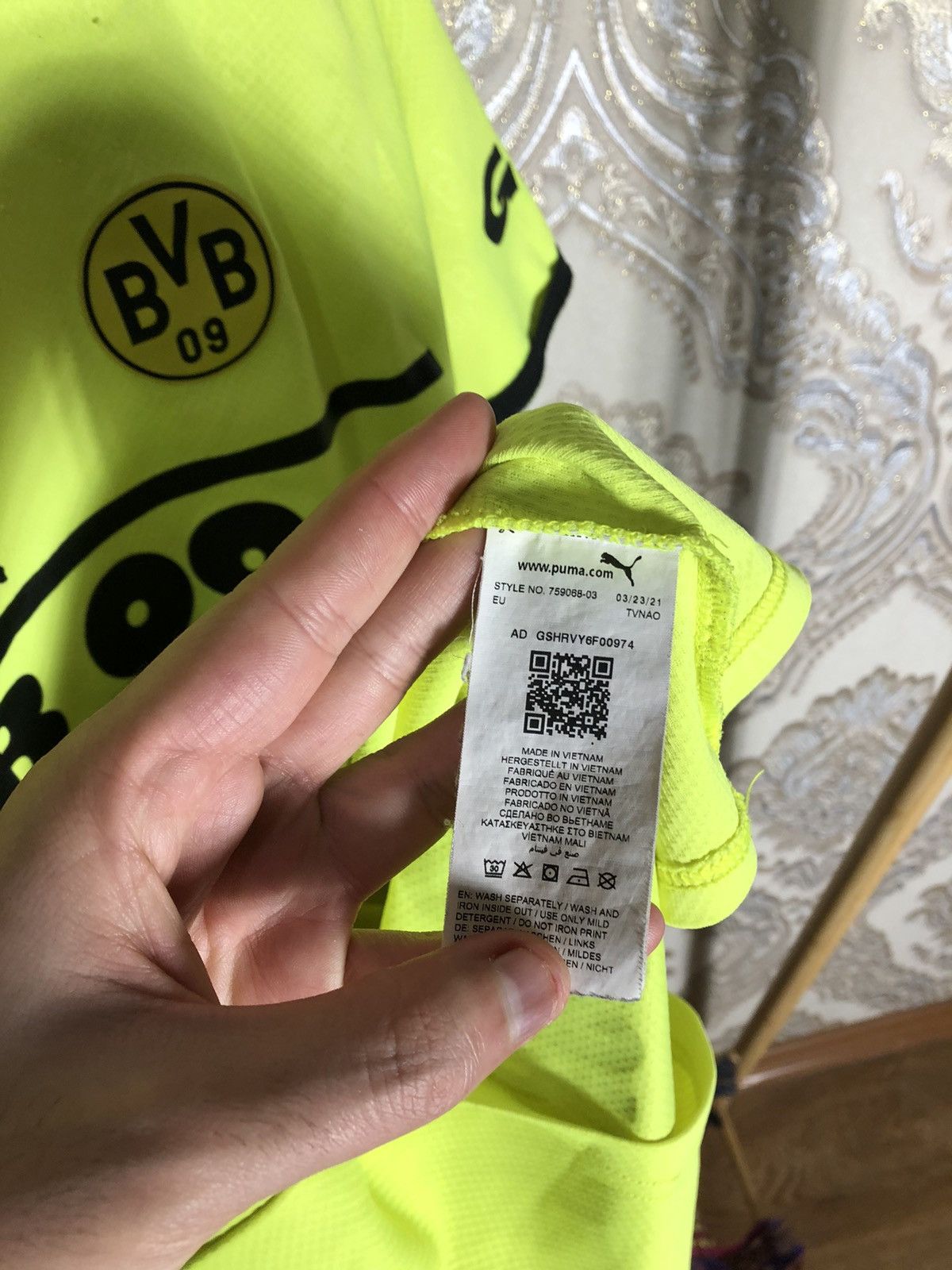 Puma VINTAGE PUMA FC BORUSSIA DORTMUND GERMANY SOCCER JERSEY Y2K Size US M / EU 48-50 / 2 - 6 Thumbnail