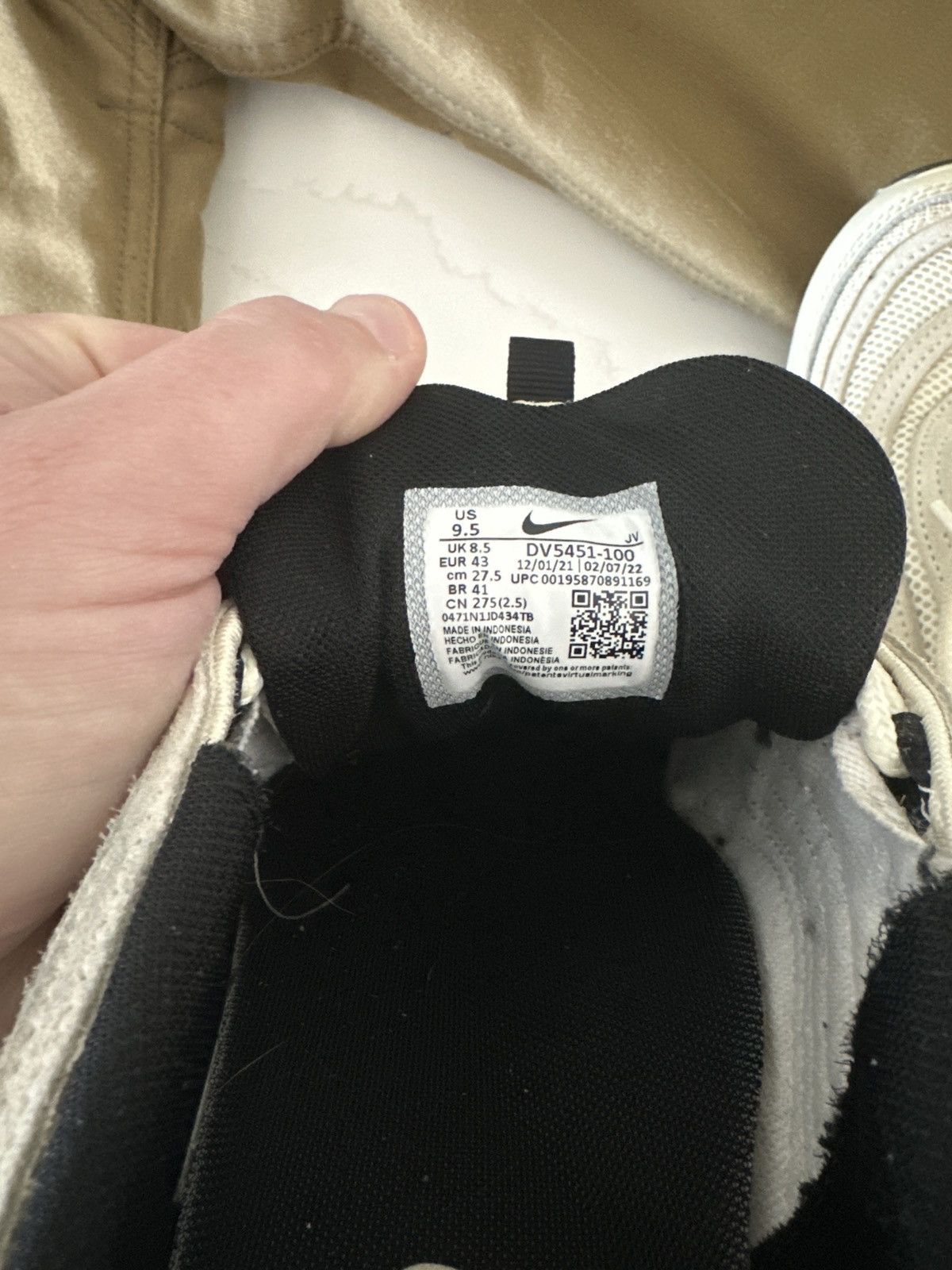 Nike Nike Air Max 97 Coconut Milk Black (Size 9.5) Size US 9.5 / EU 42-43 - 7 Thumbnail