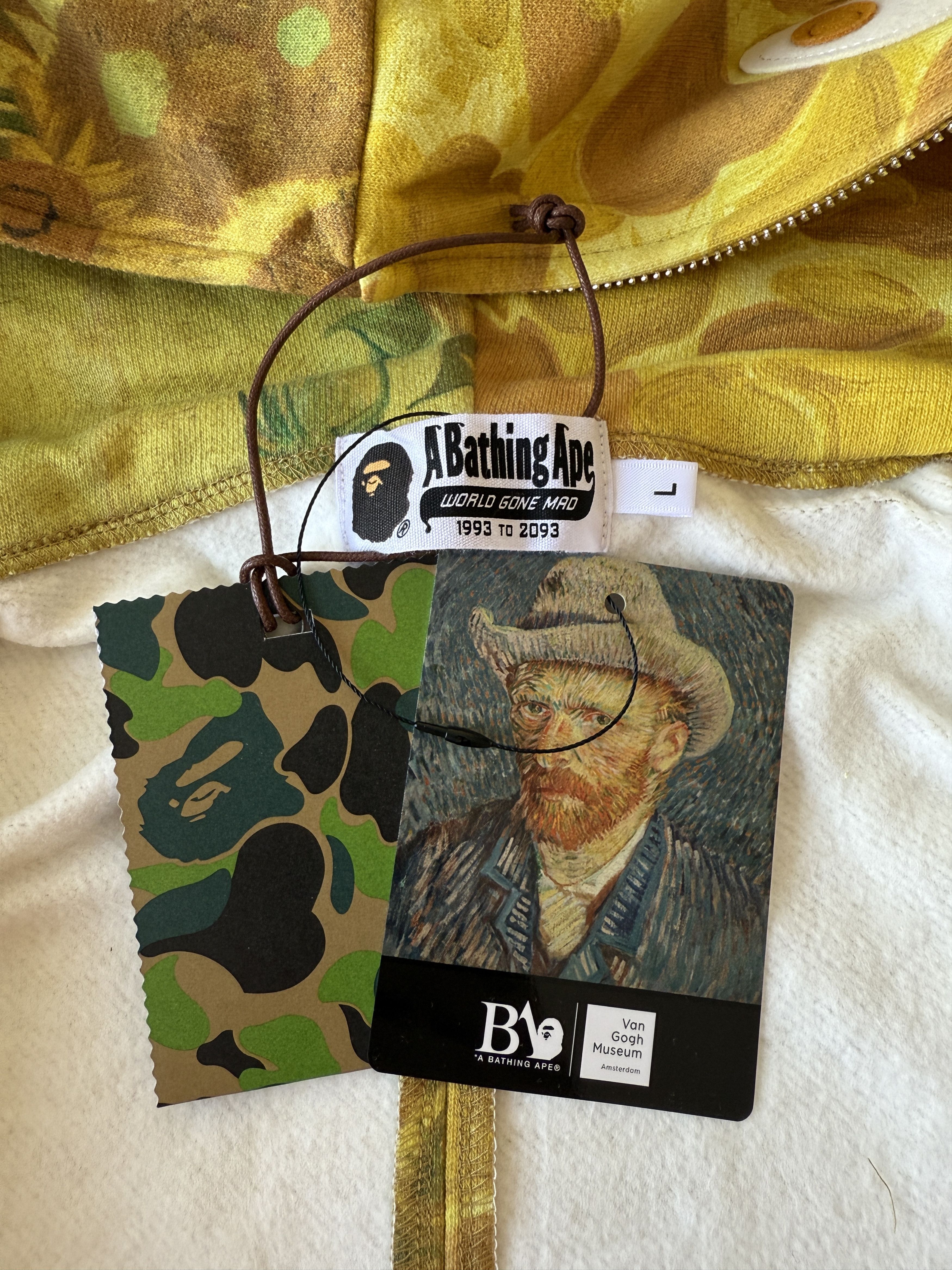 Bape BAPE X VAN GOGH MUSEUM SHARK FULL ZIP HOODIE Size US L / EU 52-54 / 3 - 14 Thumbnail