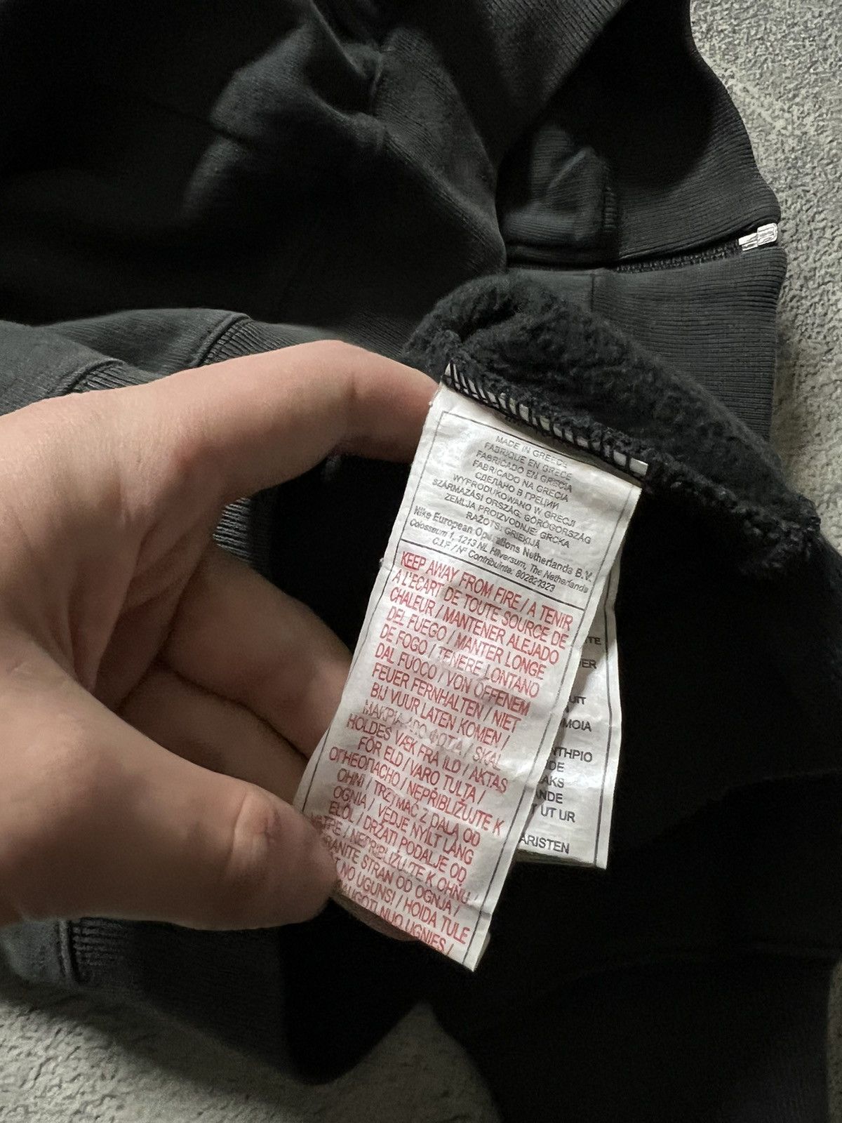 Vintage Vintage Y2K Faded Nike Mini Swoosh Oversized Hoodie 00’s Size US L / EU 52-54 / 3 - 8 Thumbnail