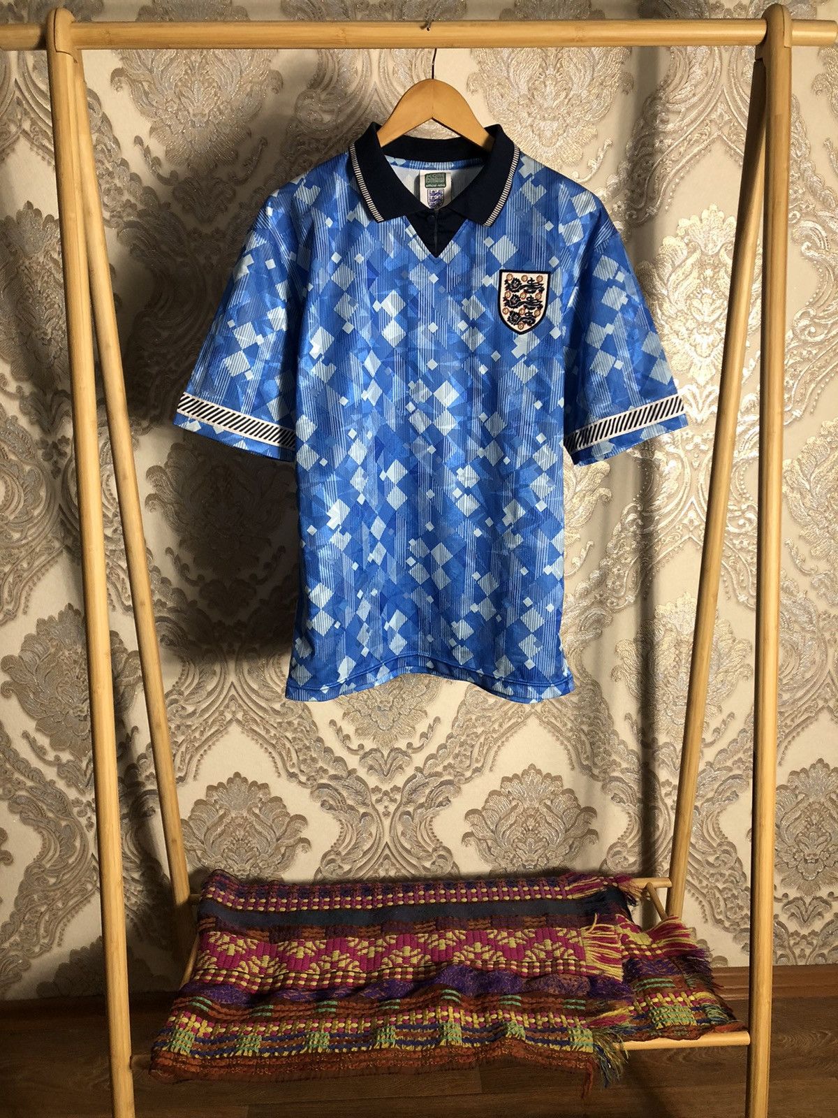 Vintage VERY RARE ENGLAND RETRO SOCCER JERSEY MANCHESTER Y2K 90s Size US M / EU 48-50 / 2 - 1 Thumbnail