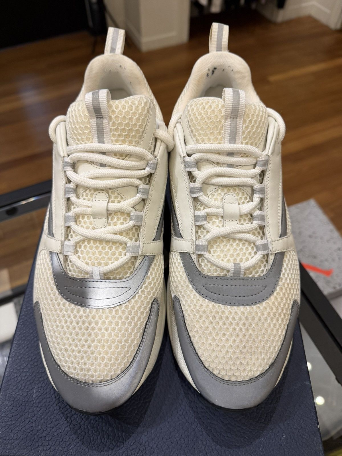 Dior Dior B22 - White/Cream Size US 13 / EU 46 - 4 Thumbnail