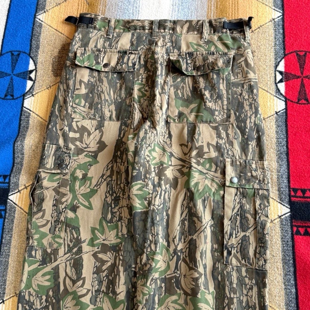 Vintage VINTAGE Northwest Territory Trebark Camo Camouflage Cargo Pants Men Regular Medium 32x31 Brown Camouflage 90s Outdoor Fall Spring Summer Winter Mens Size US 31 - 6 Thumbnail