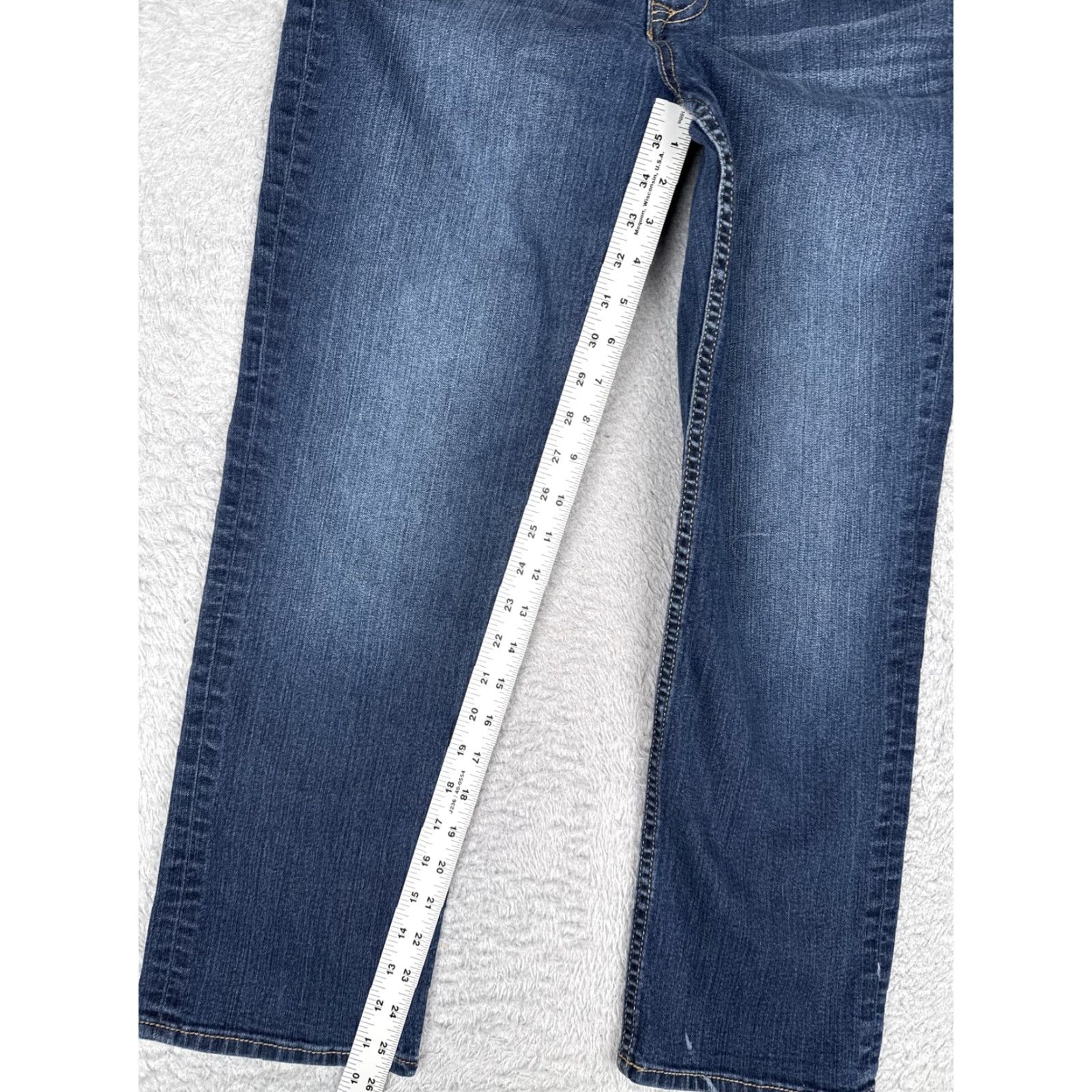 Apt. 9 Apt. 9 Womens Capri Jeans 8 Mid Rise Stretch Denim Embroidered Studded Blue 31x26 Regular Pocket 5-Pocket Size 30" / US 8 / IT 44 - 7 Thumbnail