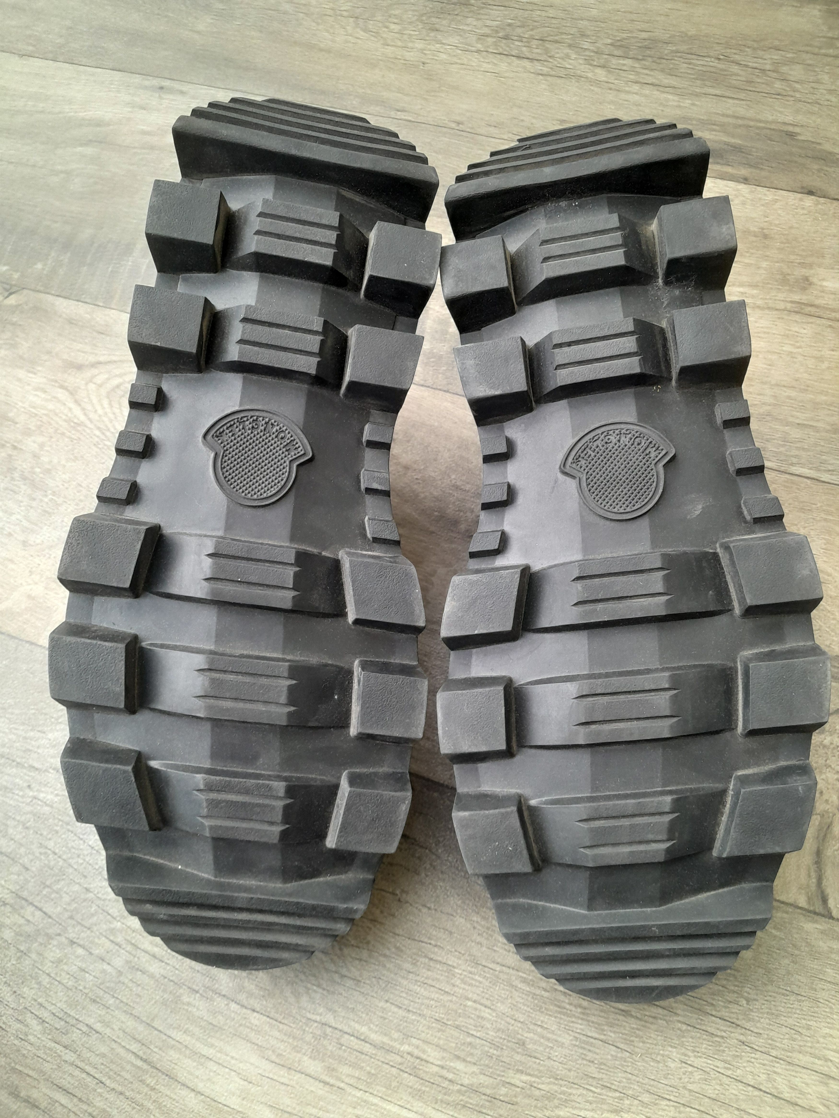 Moncler black Moncler Mon Wallabee Loafers. Size US 9 / EU 42 - 6 Thumbnail