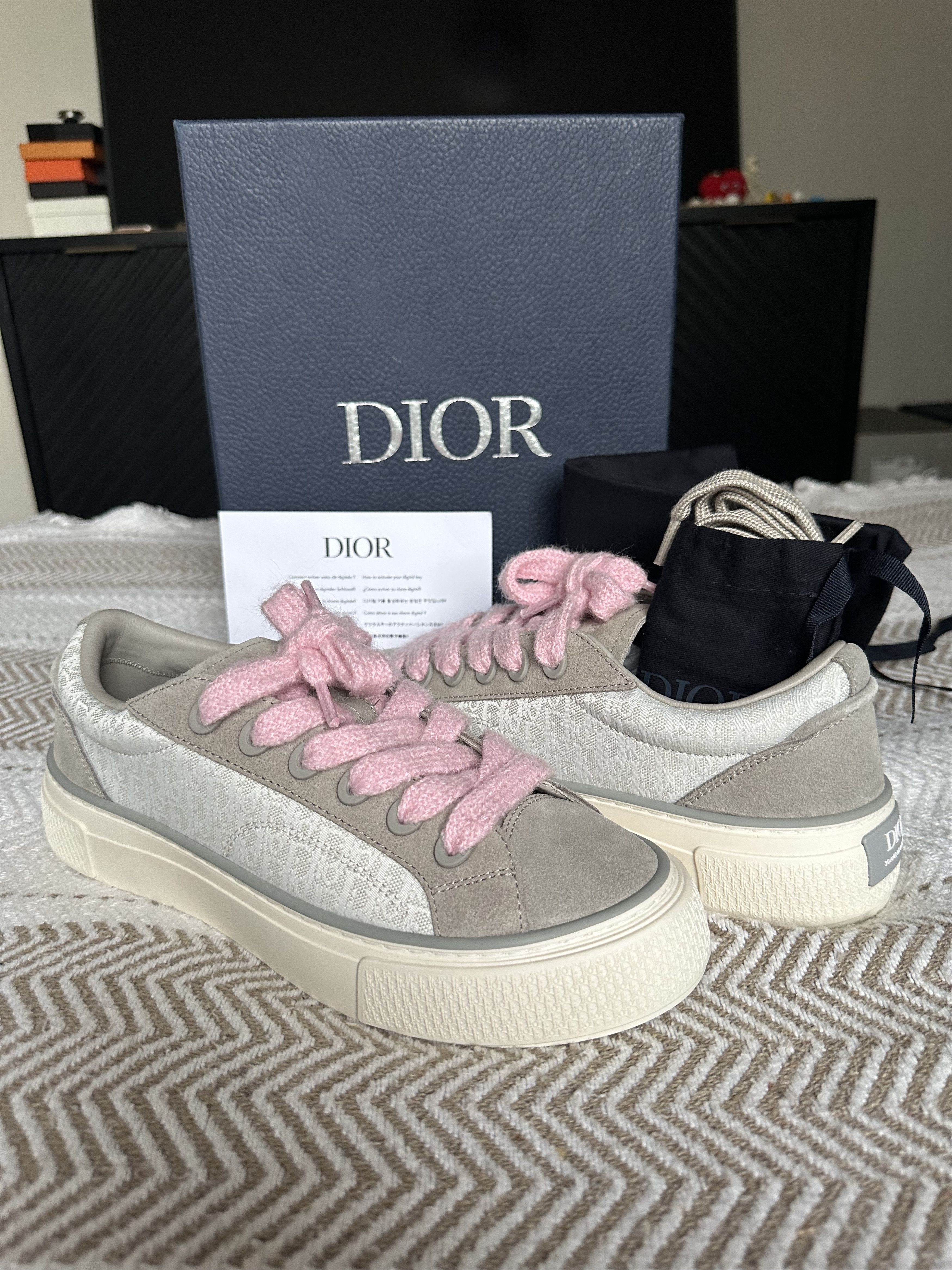 Dior Dior B33 Grey and White Oblique Jacquard Suede Size US 8 / EU 41 - 1 Thumbnail
