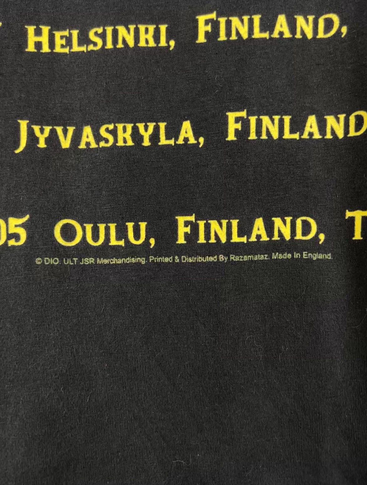 Band Tees Vintage Dio Evil Or Divine 2005 Holy Diver Tour T-Shirt L Size US L / EU 52-54 / 3 - 5 Thumbnail
