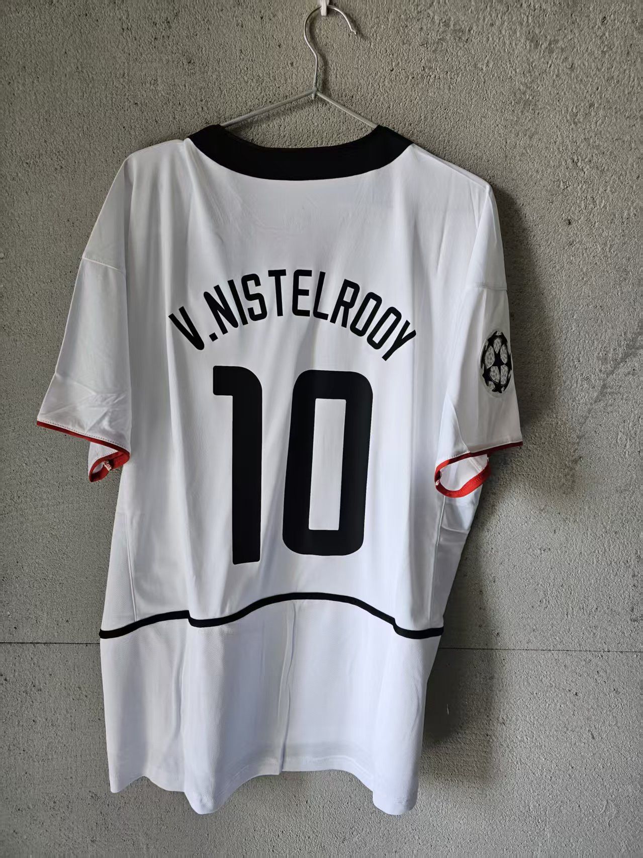 Other 2002 2004 MUFC 10 van Nistelrooy Jersey Away Size US L / EU 52-54 / 3 - 1 Thumbnail
