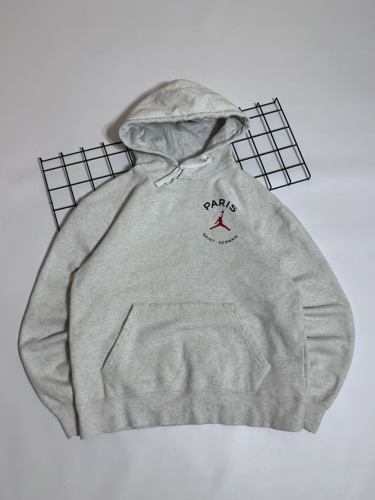 Jordan Brand Jordan x Paris Saint-Germain Pullover Hoodie Birch Heather Size US M / EU 48-50 / 2 - 1 Thumbnail