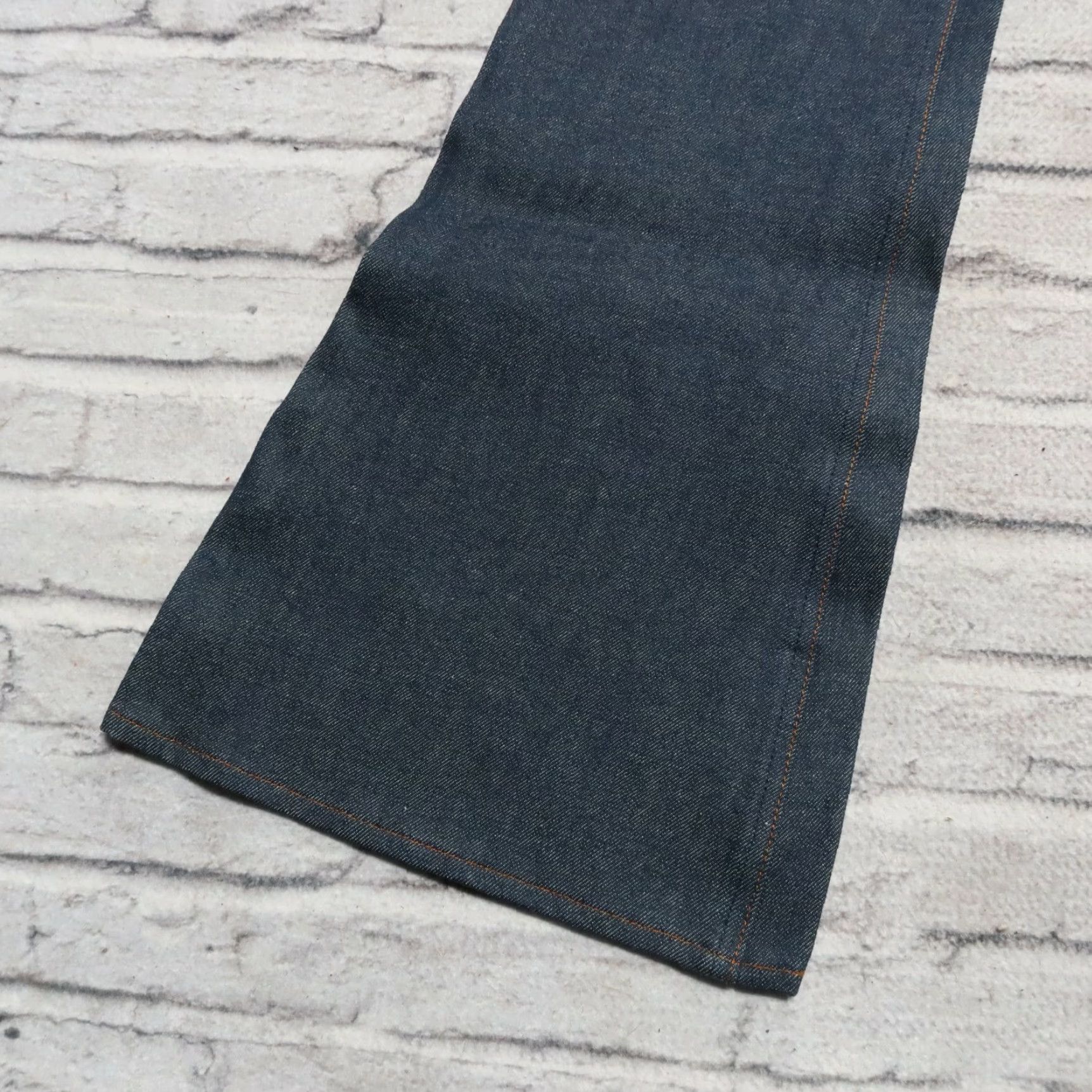 Levi's VINTAGE Levi's 684 Jeans Denim 38 Adult Men Big Bell Bottoms USA Orange Tab 70s Raw 14" leg opening 33" inseam Size US 38 / EU 54 - 6 Thumbnail