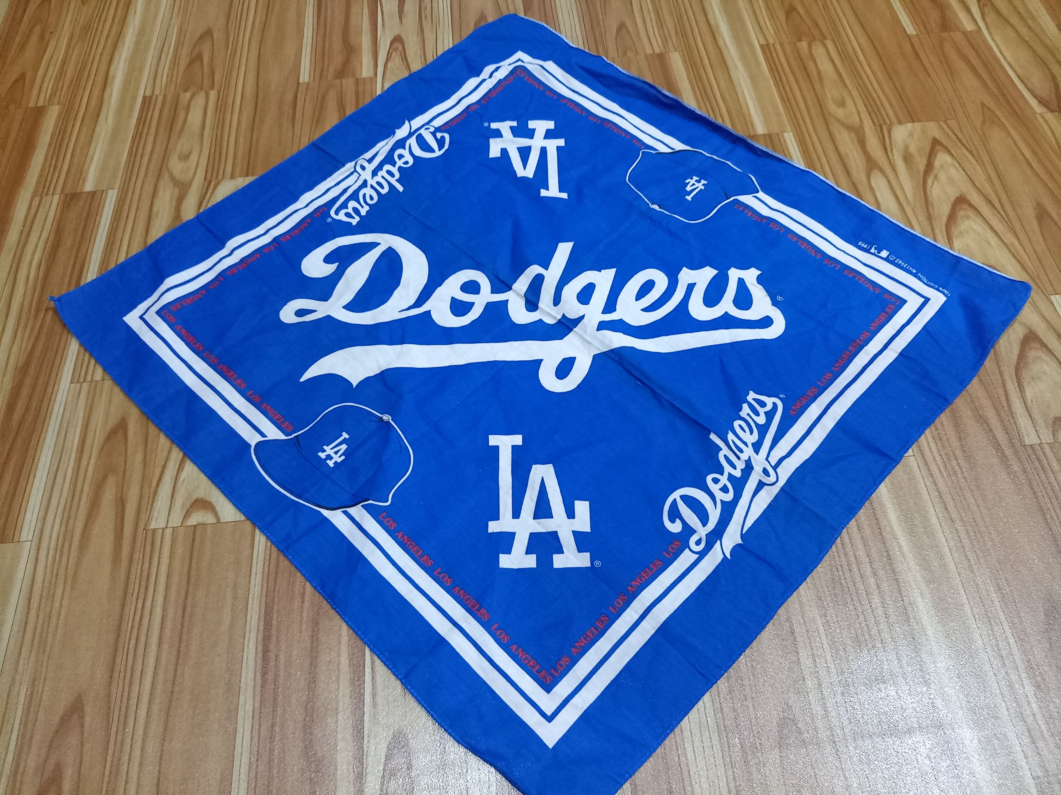 Vintage La Dodgers handkerchief Size ONE SIZE - 1 Thumbnail