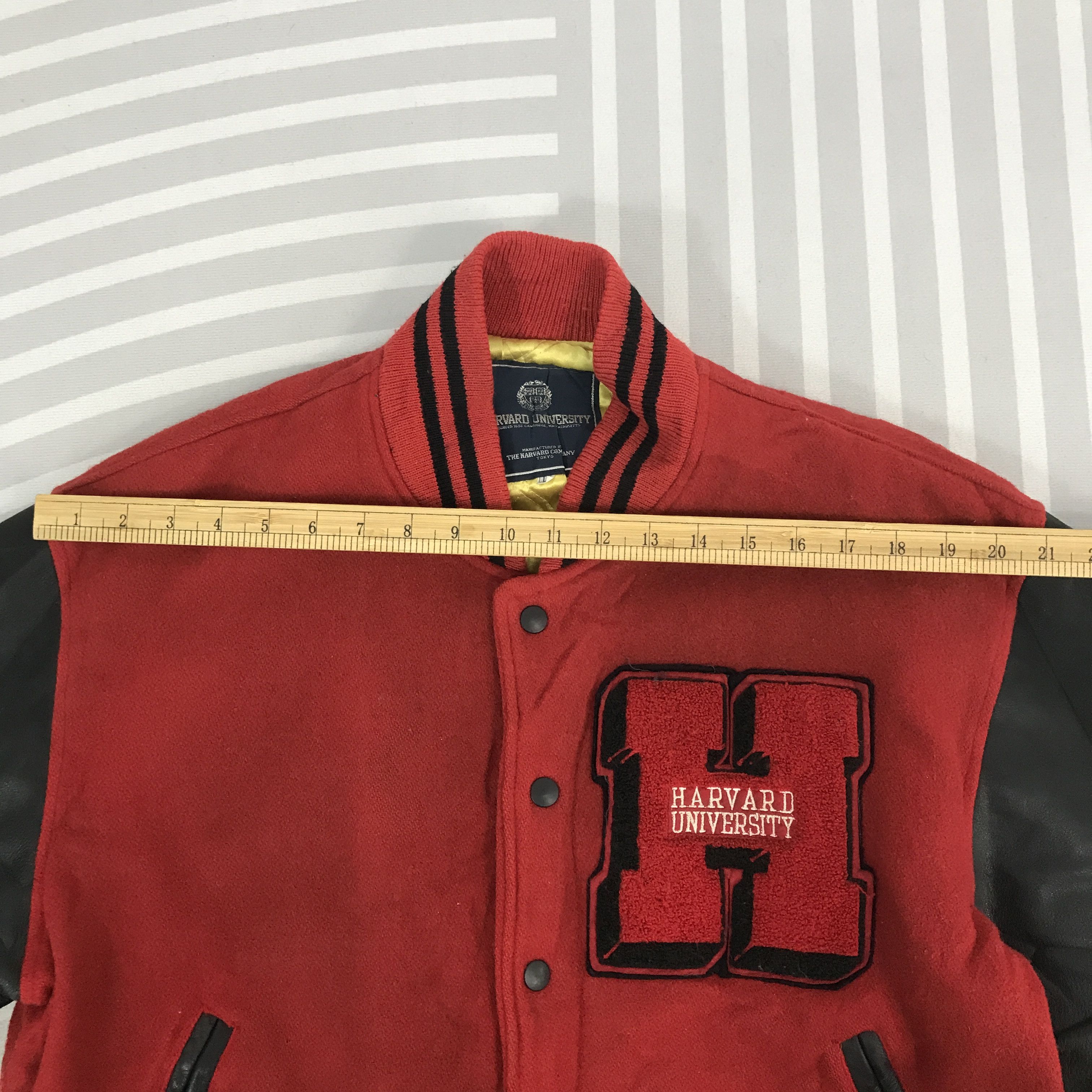 Vintage Vintage Harvard University Varsity Jacket sleeve leather Size US L / EU 52-54 / 3 - 5 Thumbnail
