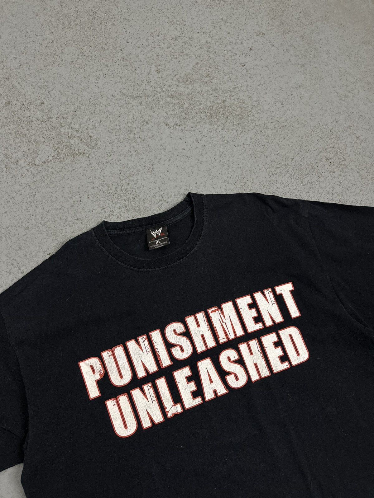 WWE Vintage WWE Batista Punishment Unleashed T-Shirt Size US XL / EU 56 / 4 - 7 Thumbnail