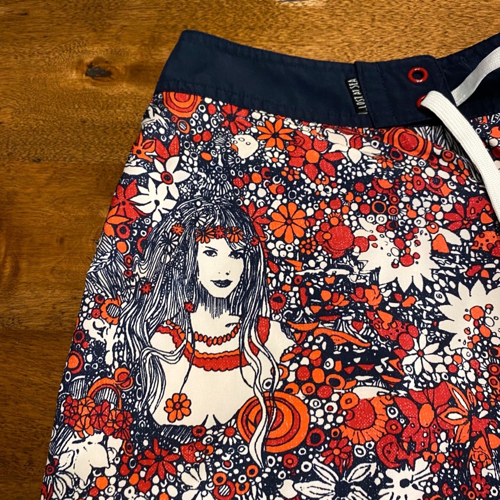 Vintage Lost Enterprises Swim Trunks Mens 31 Medium Red Hawaiian Girl Drawstring 8" In Size ONE SIZE - 3 Thumbnail