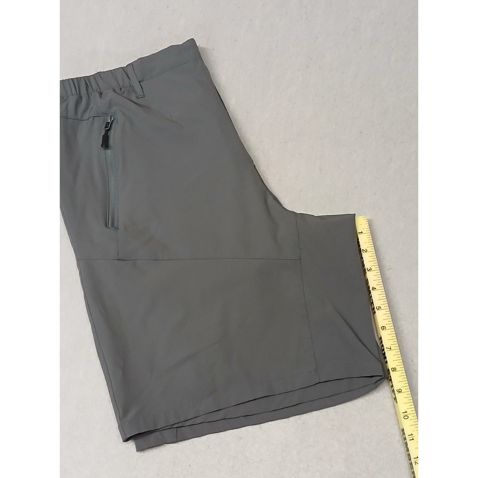 Vuori Vuori (32") Men's Gray Athletic Dri Fit Shorts Size US 32 / EU 48 - 3 Thumbnail