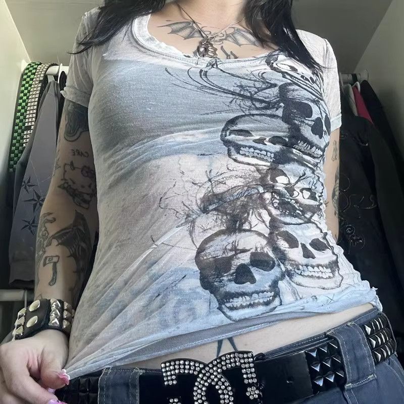 Japanese Brand Gothic T-shirt Size M / US 6-8 / IT 42-44 - 1 Thumbnail