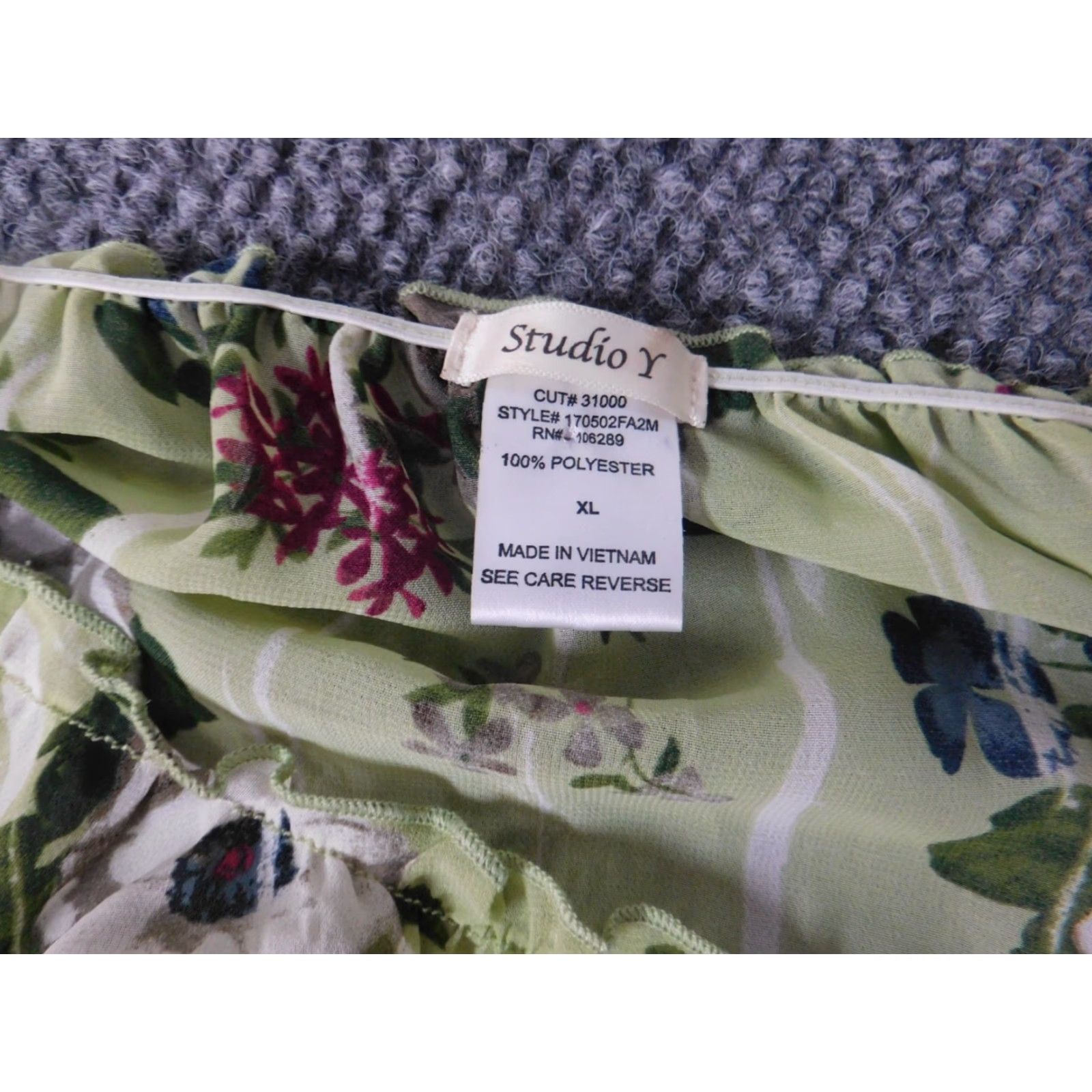Vintage Studio Y Womens Blouse XL Green Floral Long Sleeve Collared Pullover Casual Regular Fabric Polyester Down Button Size XL / US 12-14 / IT 48-50 - 3 Thumbnail