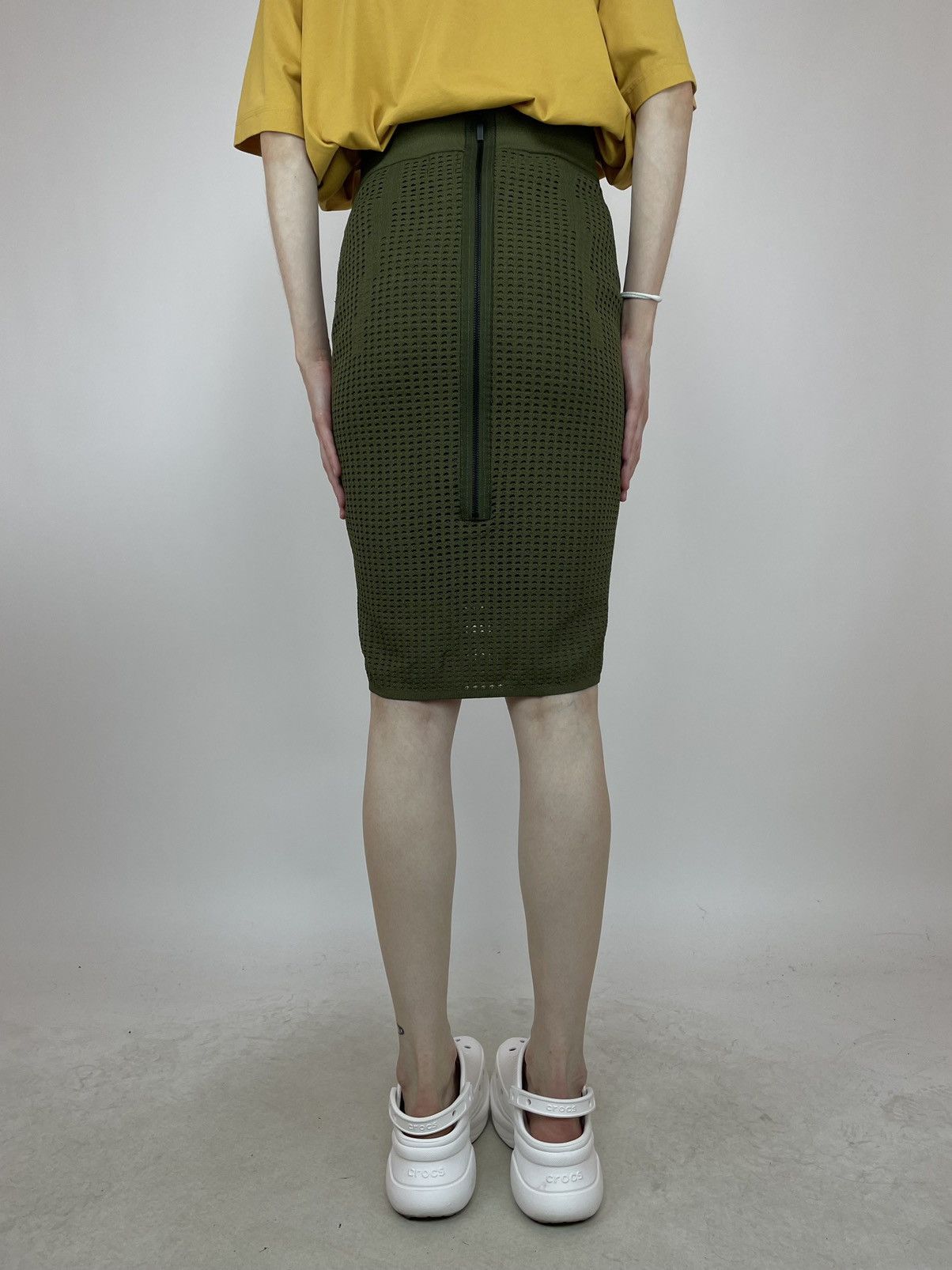 Japanese Brand JOHN + JENN PERFORATED OVERLAY PENCIL SKIRT GEEM SIZE SMALL Size 24" / US 00 / IT 34 - 2 Thumbnail