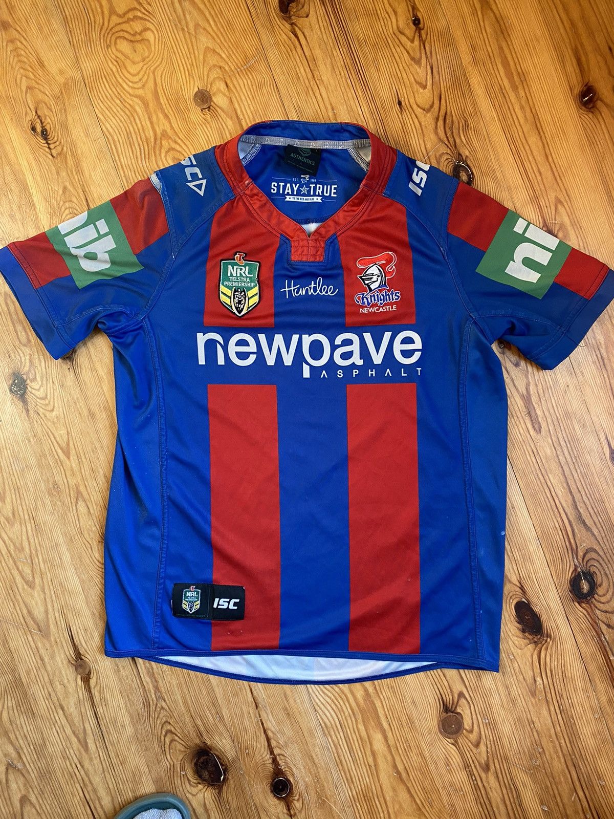 Vintage Rugby jersey Newcastle Knights Australia 2016 Size US L / EU 52-54 / 3 - 1 Thumbnail